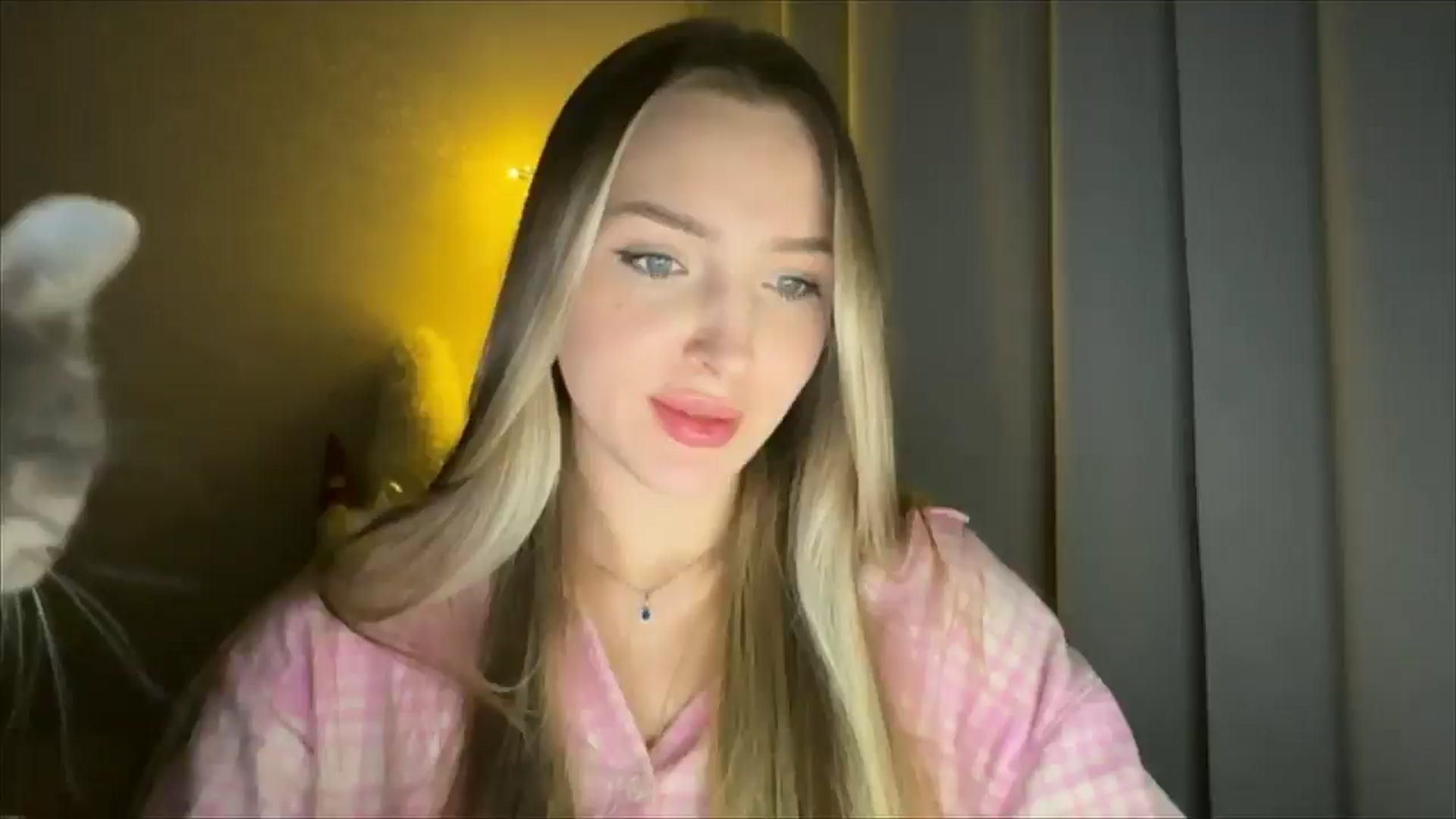 Gallery image thumbnail from My_Diana's myfreecams stream on, 01/28/2025, 22:29 image 13 of 20