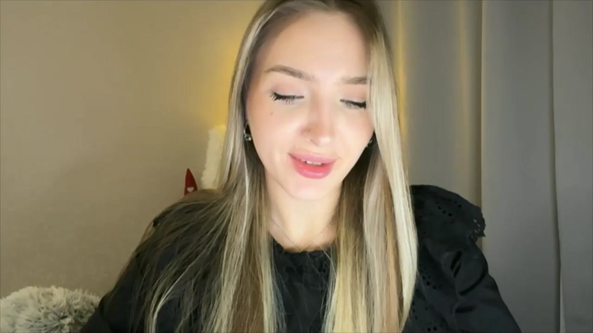 Gallery image thumbnail from My_Diana's myfreecams stream on, 01/29/2025, 16:49 image 19 of 20