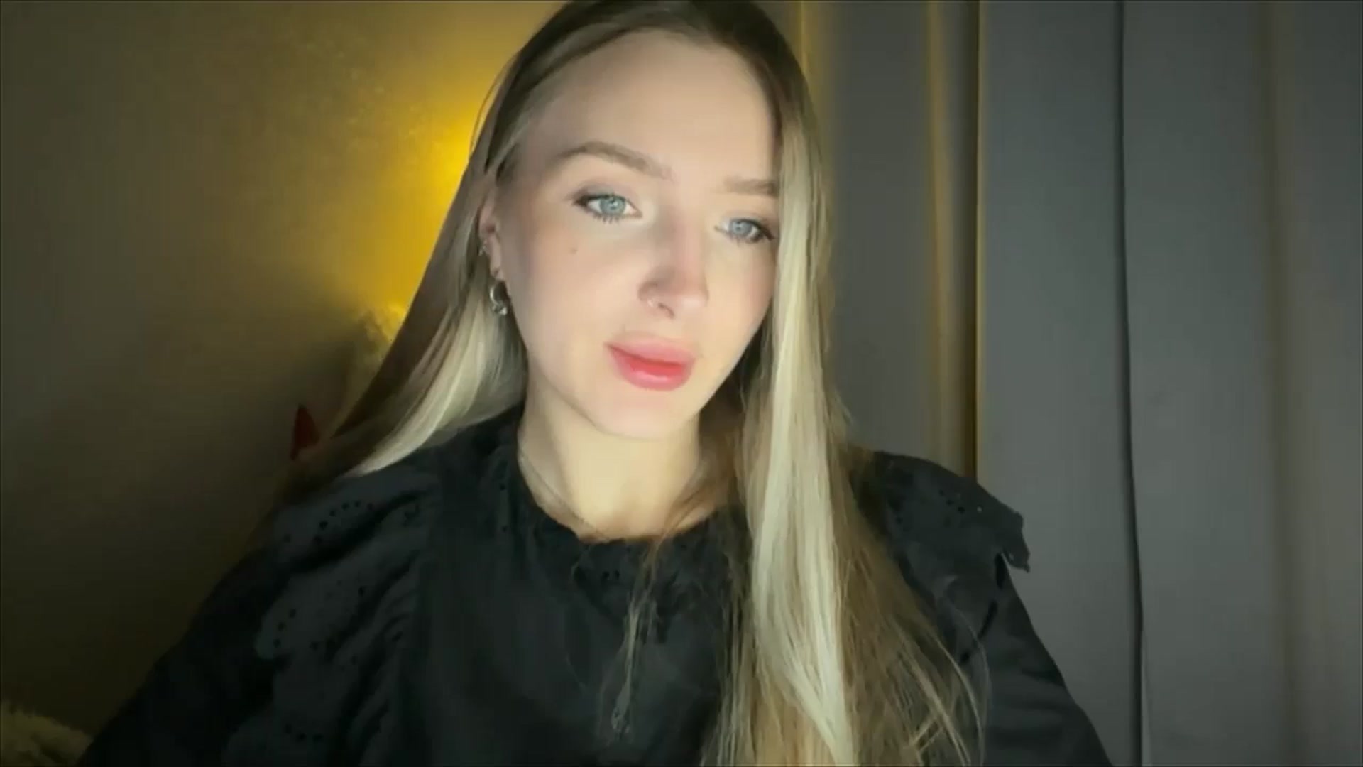 Gallery image thumbnail from My_Diana's myfreecams stream on, 01/29/2025, 16:49 image 3 of 20