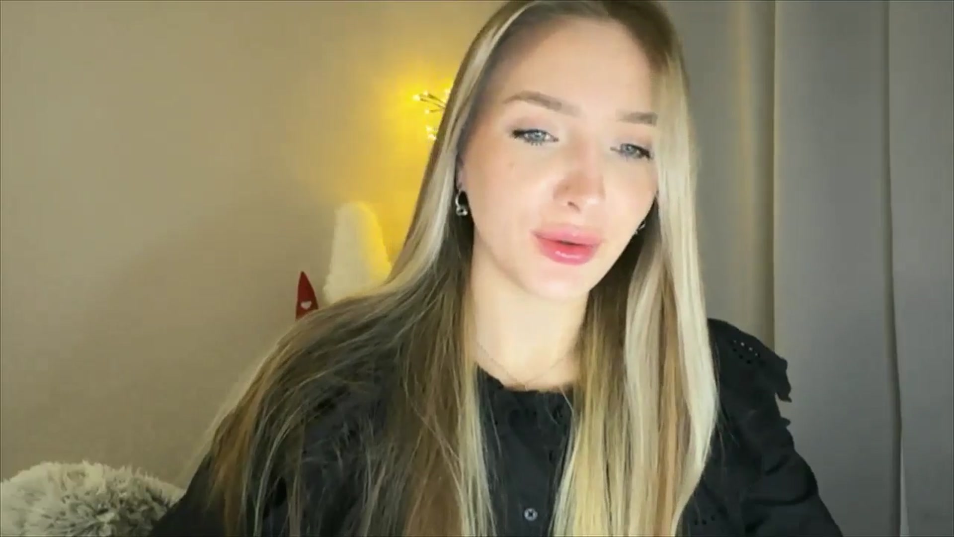 Gallery image thumbnail from My_Diana's myfreecams stream on, 01/29/2025, 16:49 image 20 of 20