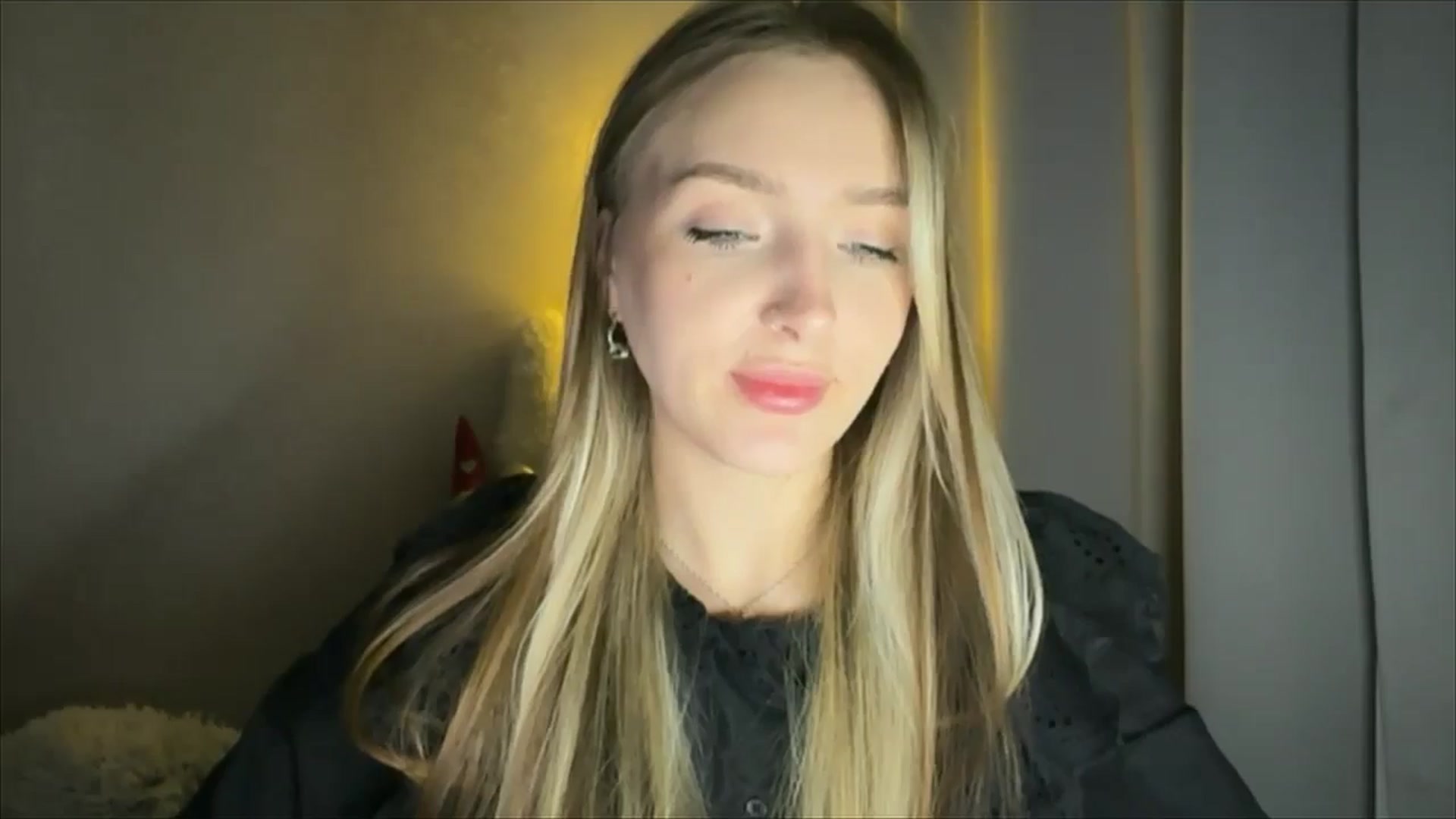 Gallery image thumbnail from My_Diana's myfreecams stream on, 01/29/2025, 16:49 image 15 of 20
