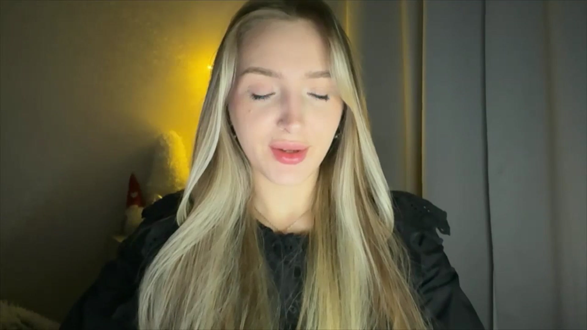Gallery image thumbnail from My_Diana's myfreecams stream on, 01/29/2025, 16:49 image 10 of 20