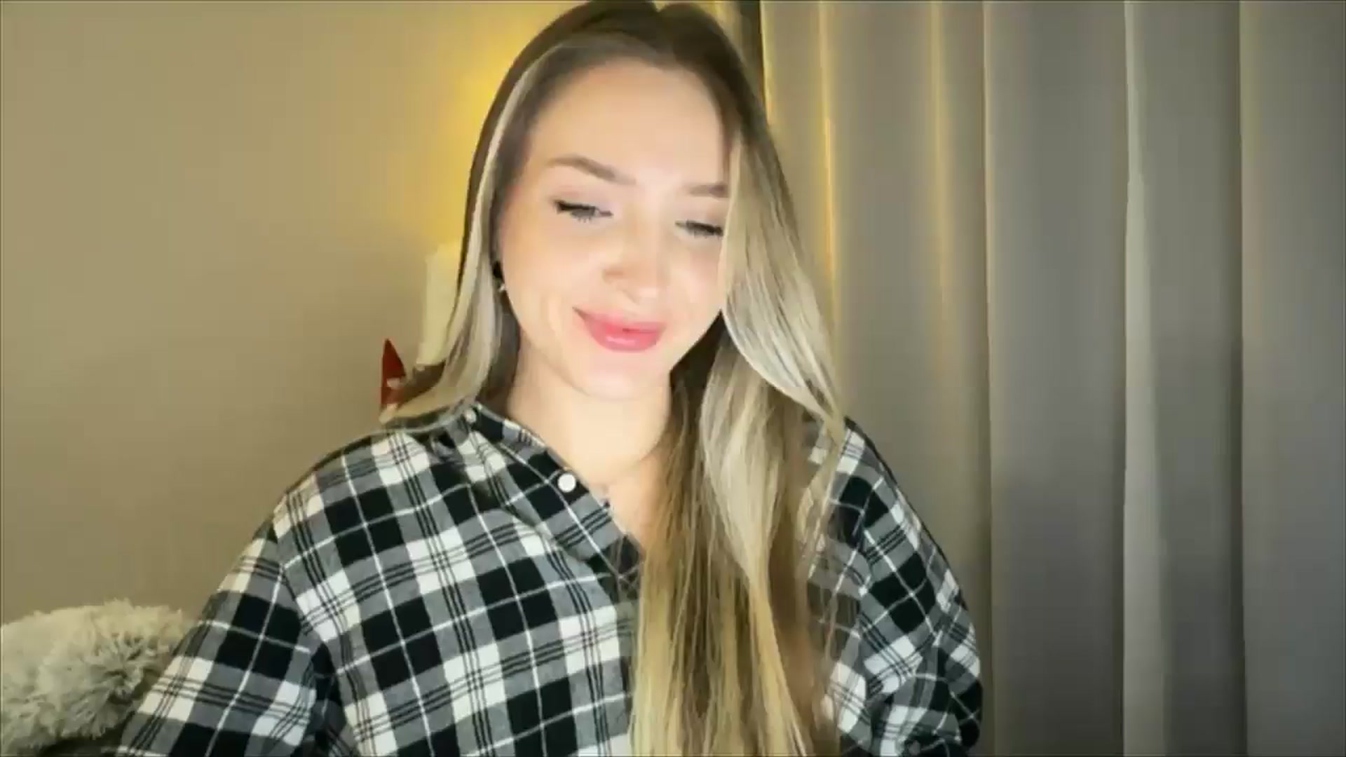 Gallery image thumbnail from My_Diana's myfreecams stream on, 01/29/2025, 23:27 image 1 of 20
