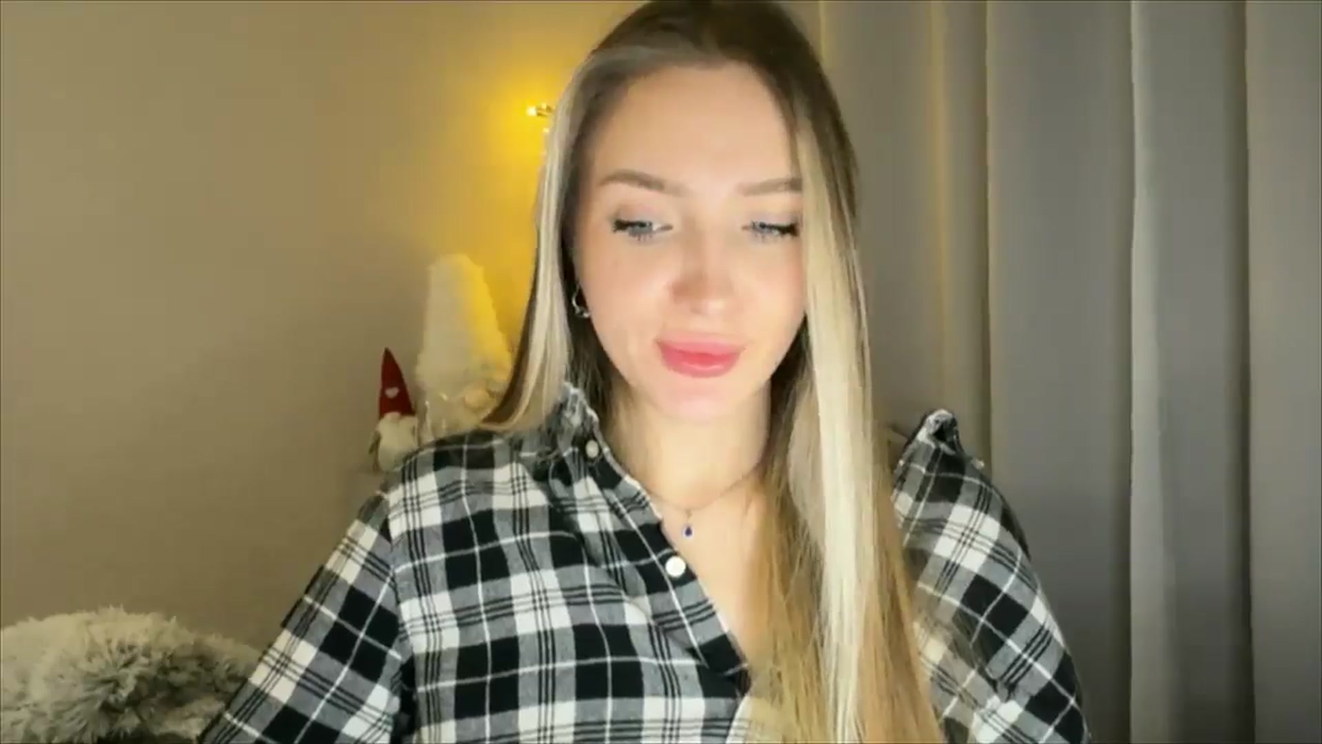Gallery image thumbnail from My_Diana's myfreecams stream on, 01/29/2025, 23:27 image 19 of 20