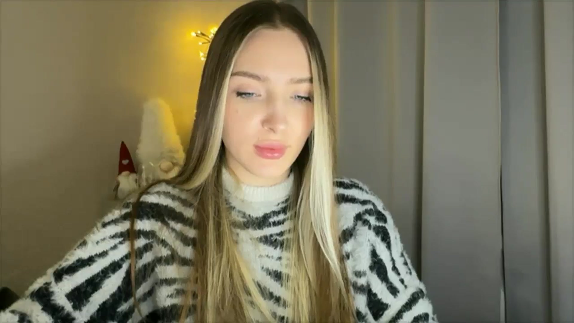 Gallery image thumbnail from My_Diana's myfreecams stream on, 01/30/2025, 17:05 image 9 of 20