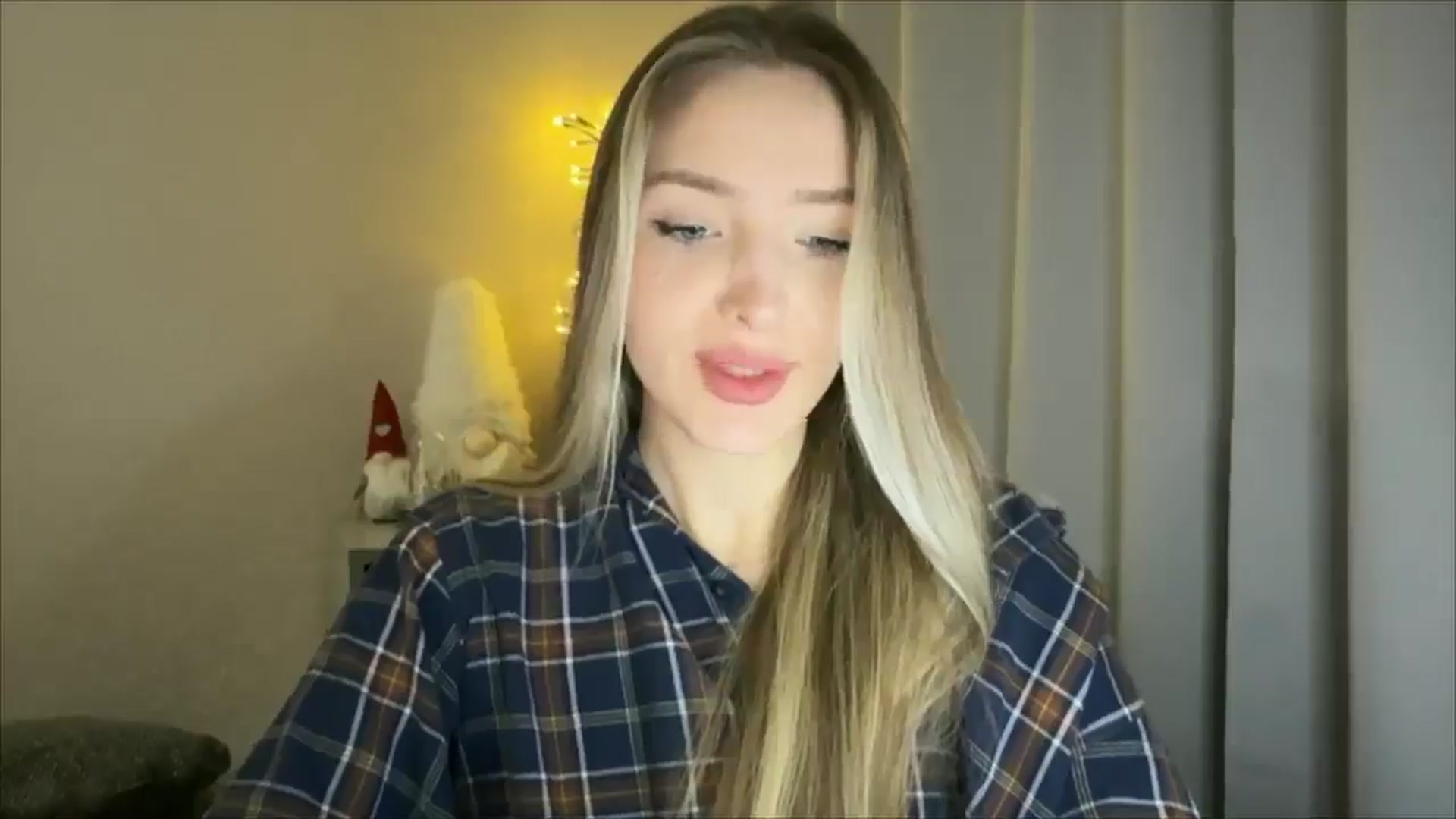 Gallery image thumbnail from My_Diana's myfreecams stream on, 01/31/2025, 15:53 image 3 of 20