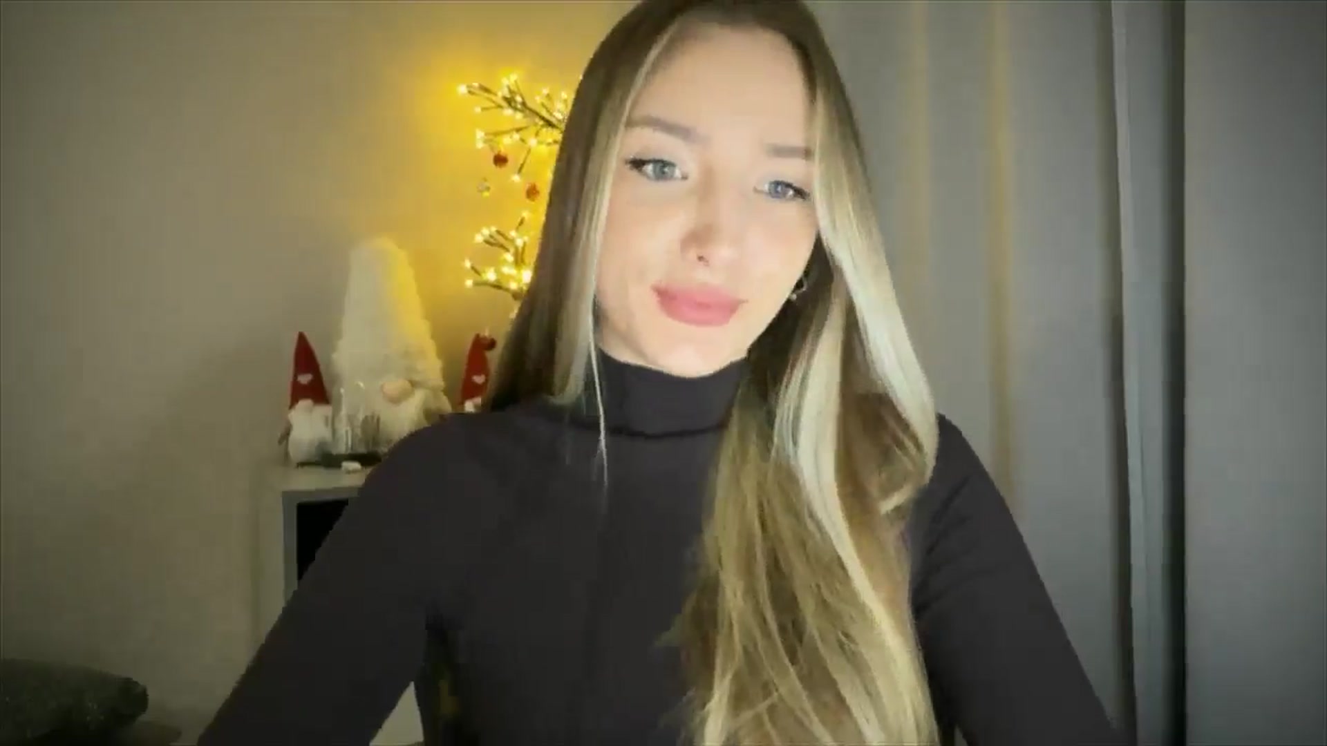 Gallery image thumbnail from My_Diana's myfreecams stream on, 02/01/2025, 15:23 image 15 of 20