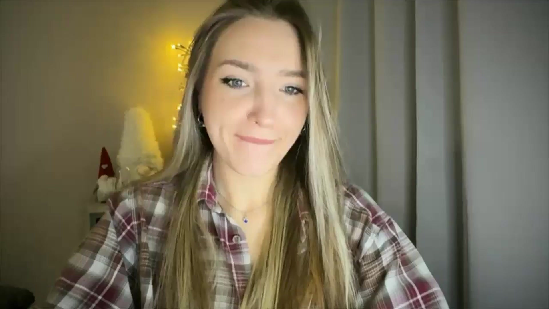 Gallery image thumbnail from My_Diana's myfreecams stream on, 02/02/2025, 17:01 image 4 of 20