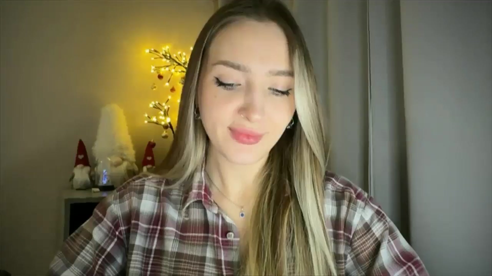 Gallery image thumbnail from My_Diana's myfreecams stream on, 02/02/2025, 21:19 image 18 of 20