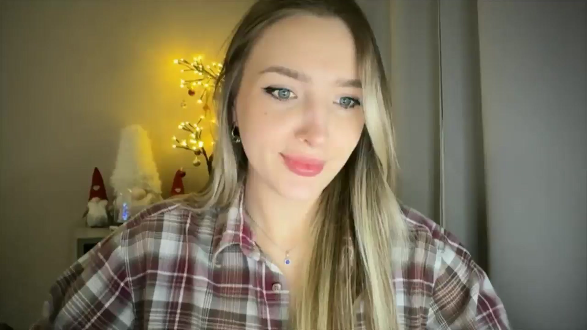 Gallery image thumbnail from My_Diana's myfreecams stream on, 02/02/2025, 21:19 image 7 of 20