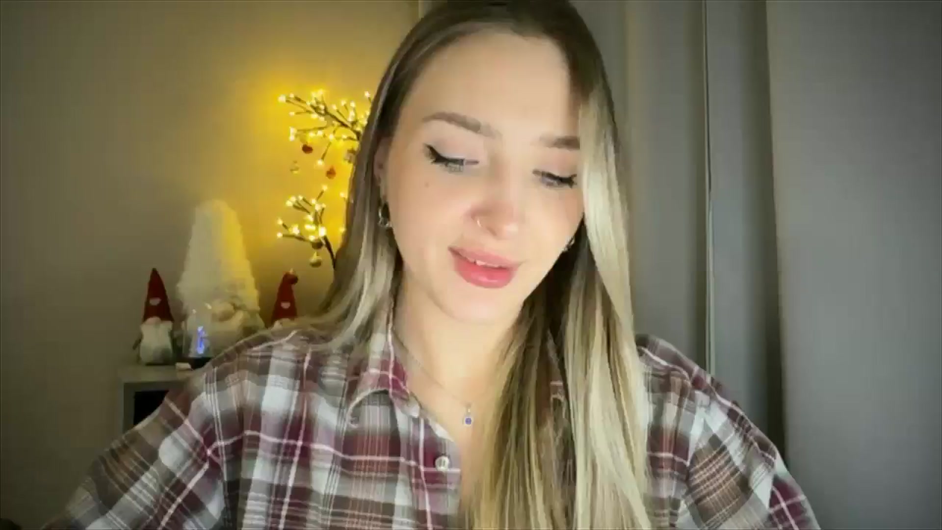 Gallery image thumbnail from My_Diana's myfreecams stream on, 02/02/2025, 21:19 image 13 of 20