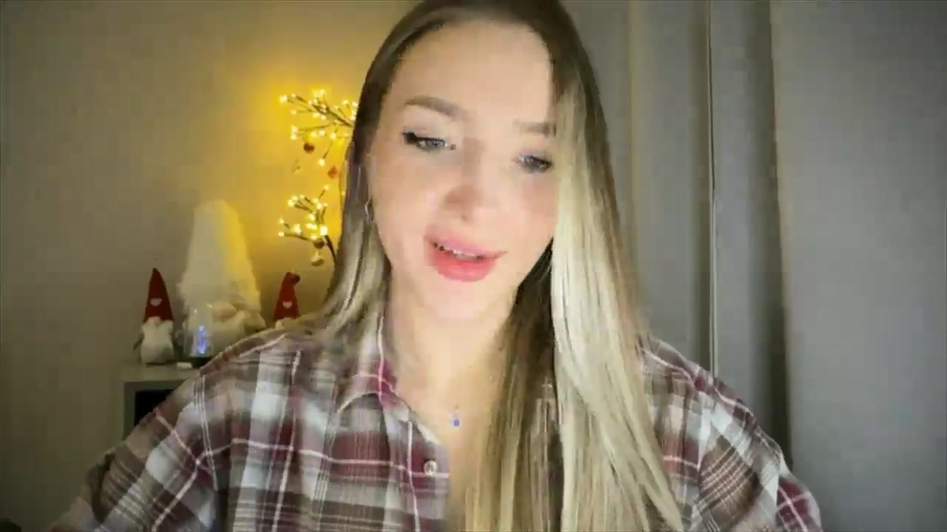 Gallery image thumbnail from My_Diana's myfreecams stream on, 02/02/2025, 21:19 image 10 of 20
