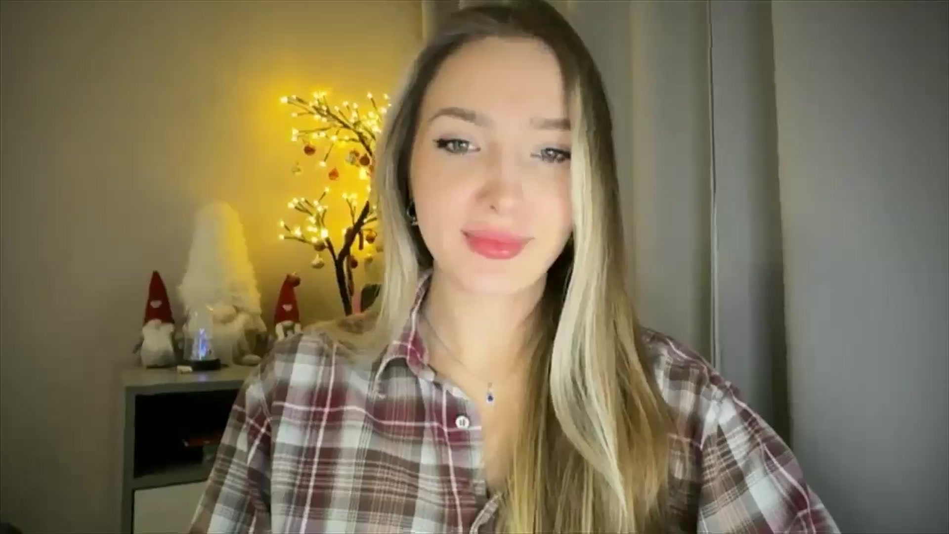 Gallery image thumbnail from My_Diana's myfreecams stream on, 02/02/2025, 21:19 image 2 of 20
