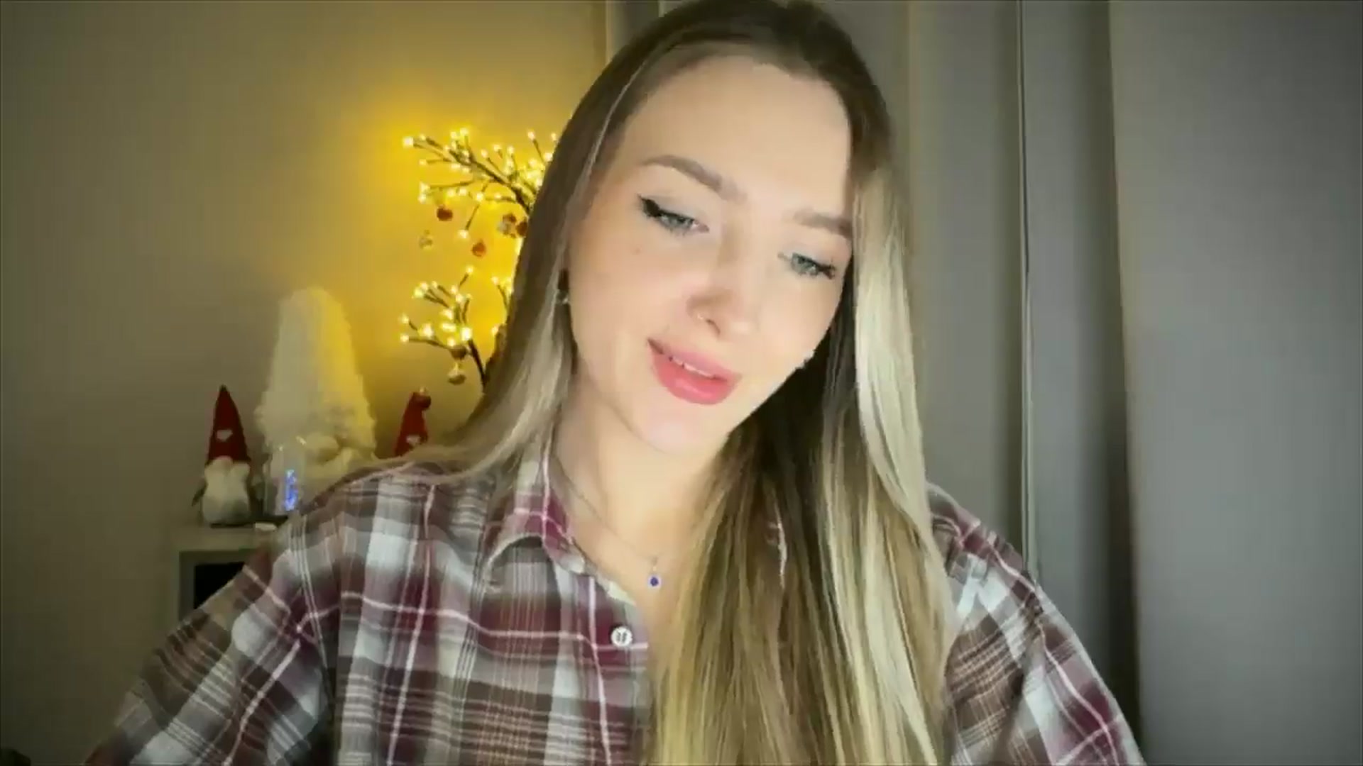 Gallery image thumbnail from My_Diana's myfreecams stream on, 02/02/2025, 21:19 image 16 of 20