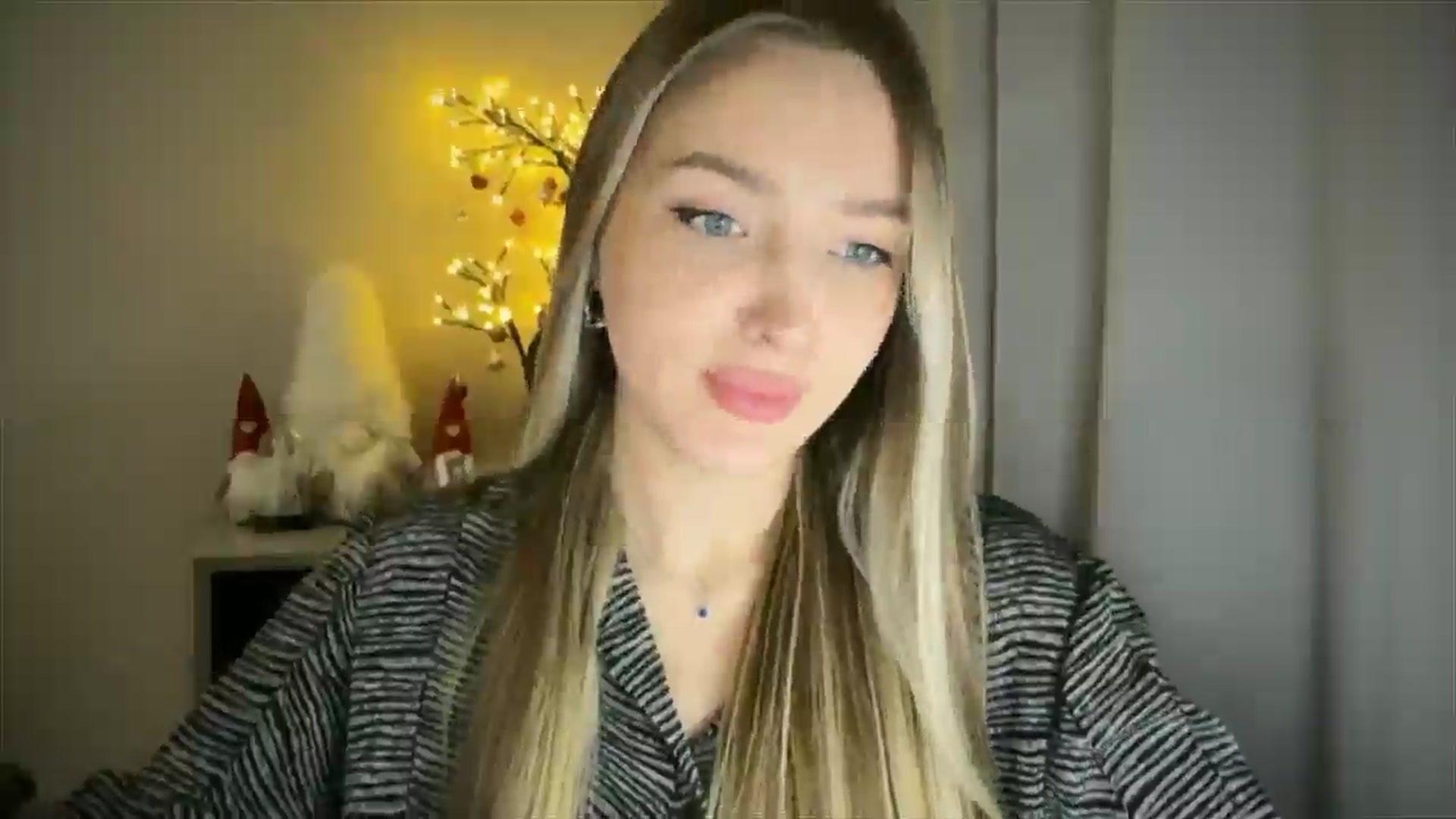 Gallery image thumbnail from My_Diana's myfreecams stream on, 02/04/2025, 20:57 image 13 of 20