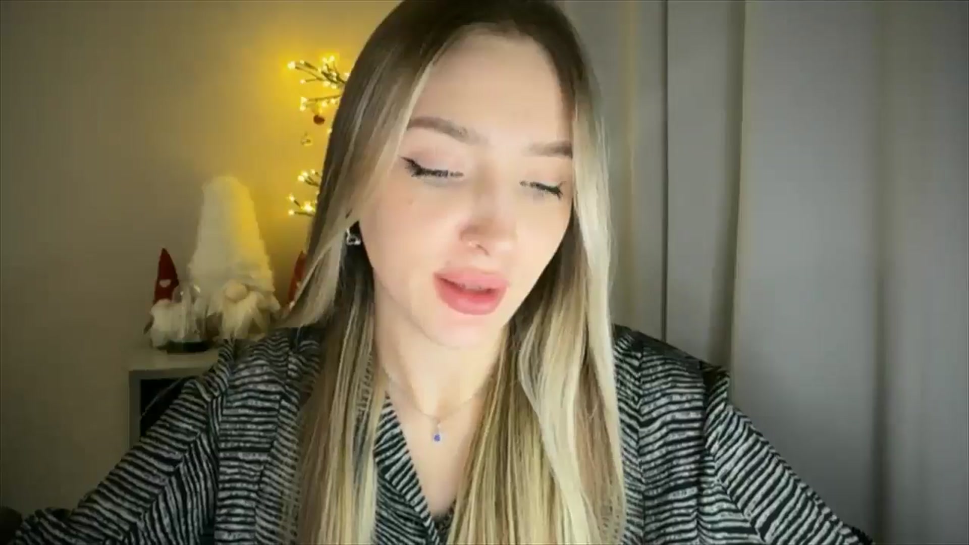 Gallery image thumbnail from My_Diana's myfreecams stream on, 02/04/2025, 20:57 image 11 of 20