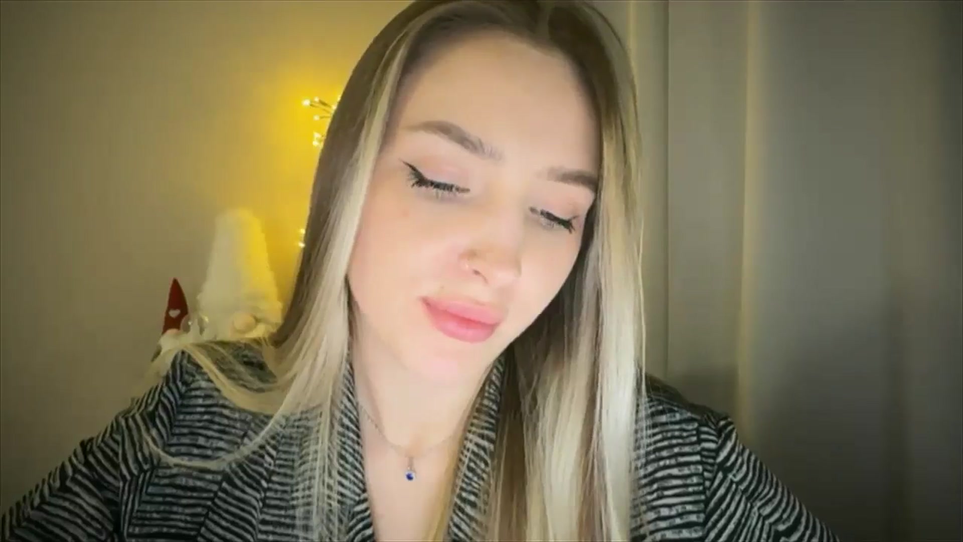 Gallery image thumbnail from My_Diana's myfreecams stream on, 02/04/2025, 22:10 image 20 of 20