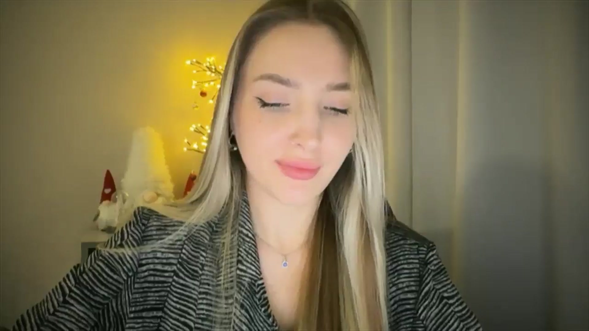 Gallery image thumbnail from My_Diana's myfreecams stream on, 02/04/2025, 22:10 image 19 of 20