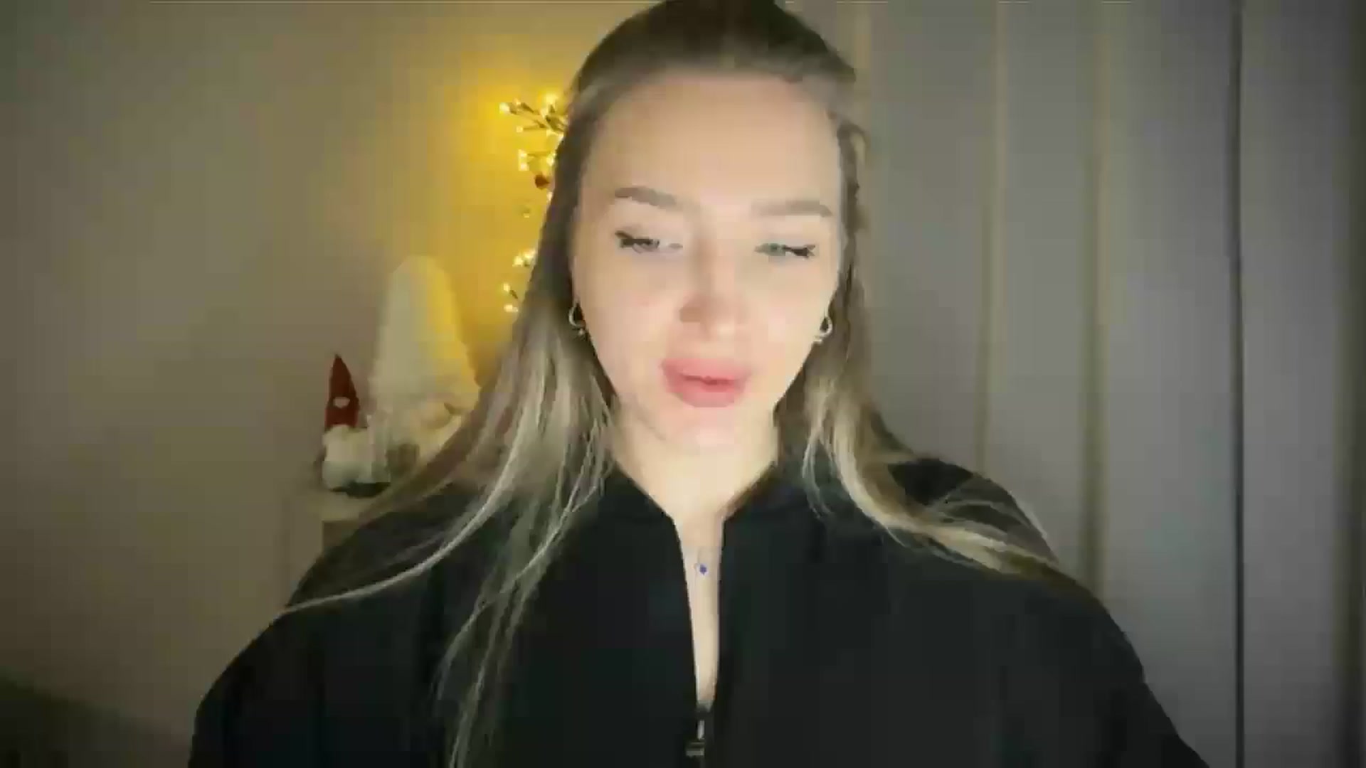 Gallery image thumbnail from My_Diana's myfreecams stream on, 02/05/2025, 21:54 image 18 of 20