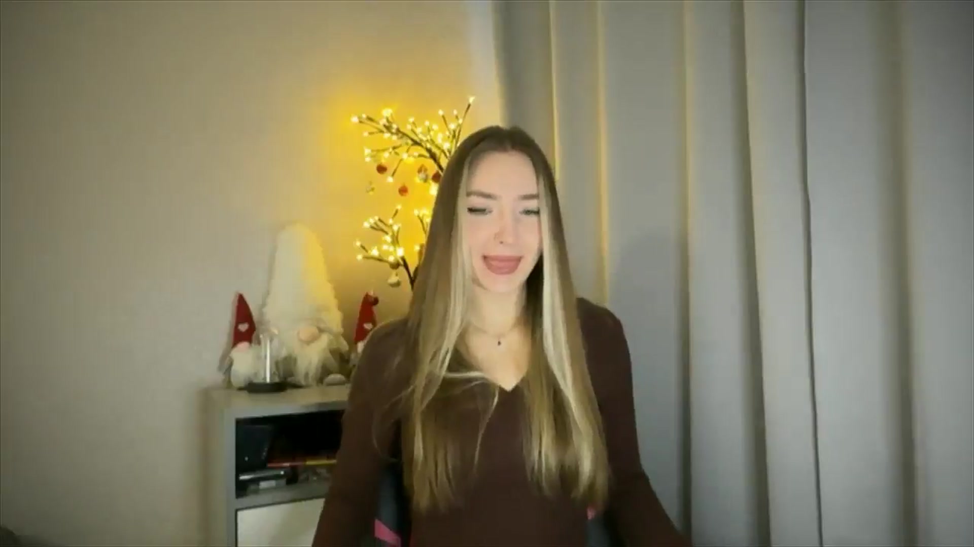 Gallery image thumbnail from My_Diana's myfreecams stream on, 02/06/2025, 14:17 image 8 of 20