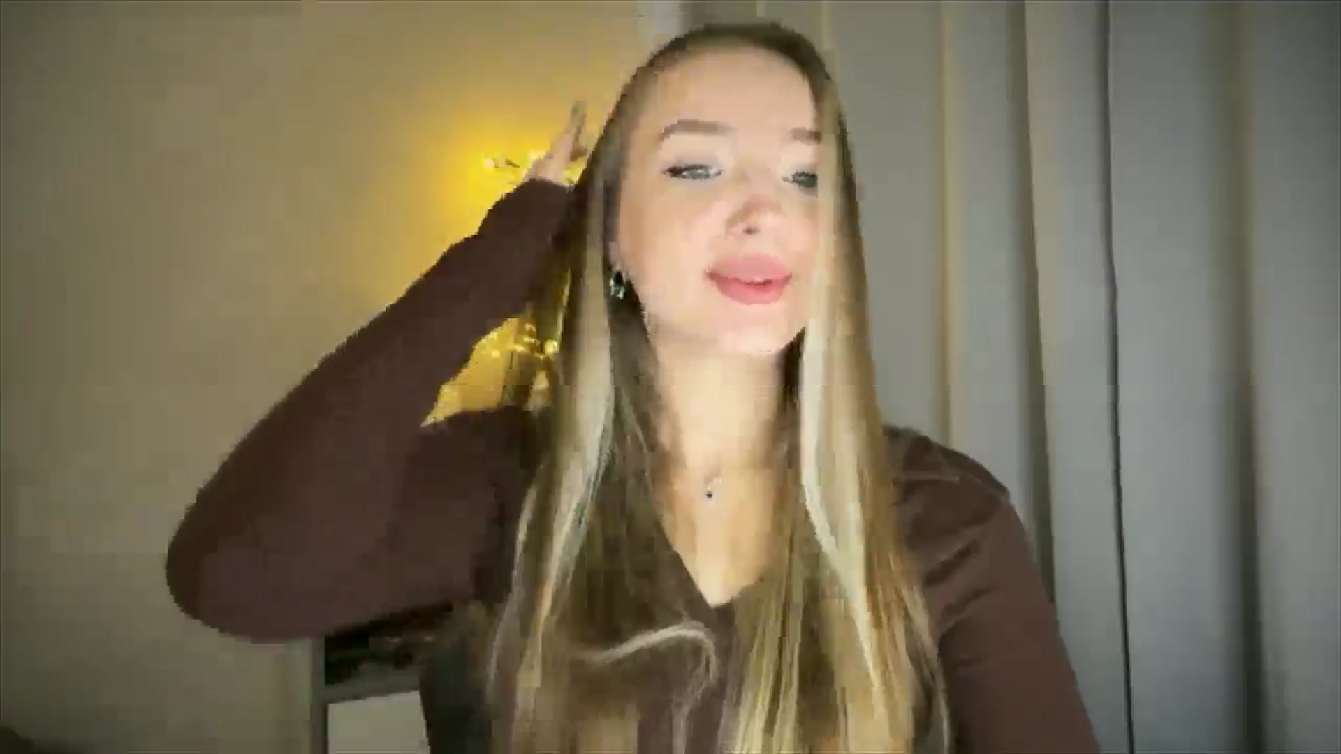 Gallery image thumbnail from My_Diana's myfreecams stream on, 02/06/2025, 14:17 image 13 of 20