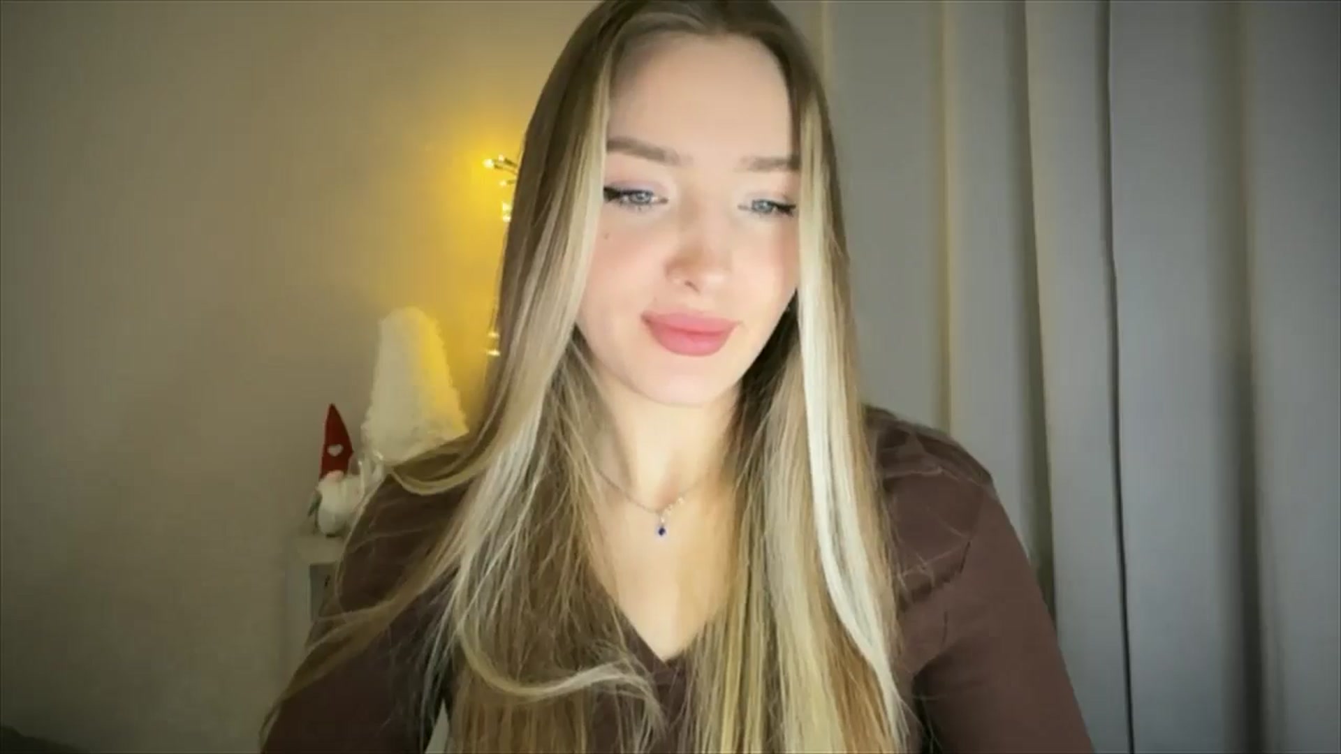 Gallery image thumbnail from My_Diana's myfreecams stream on, 02/06/2025, 14:17 image 11 of 20