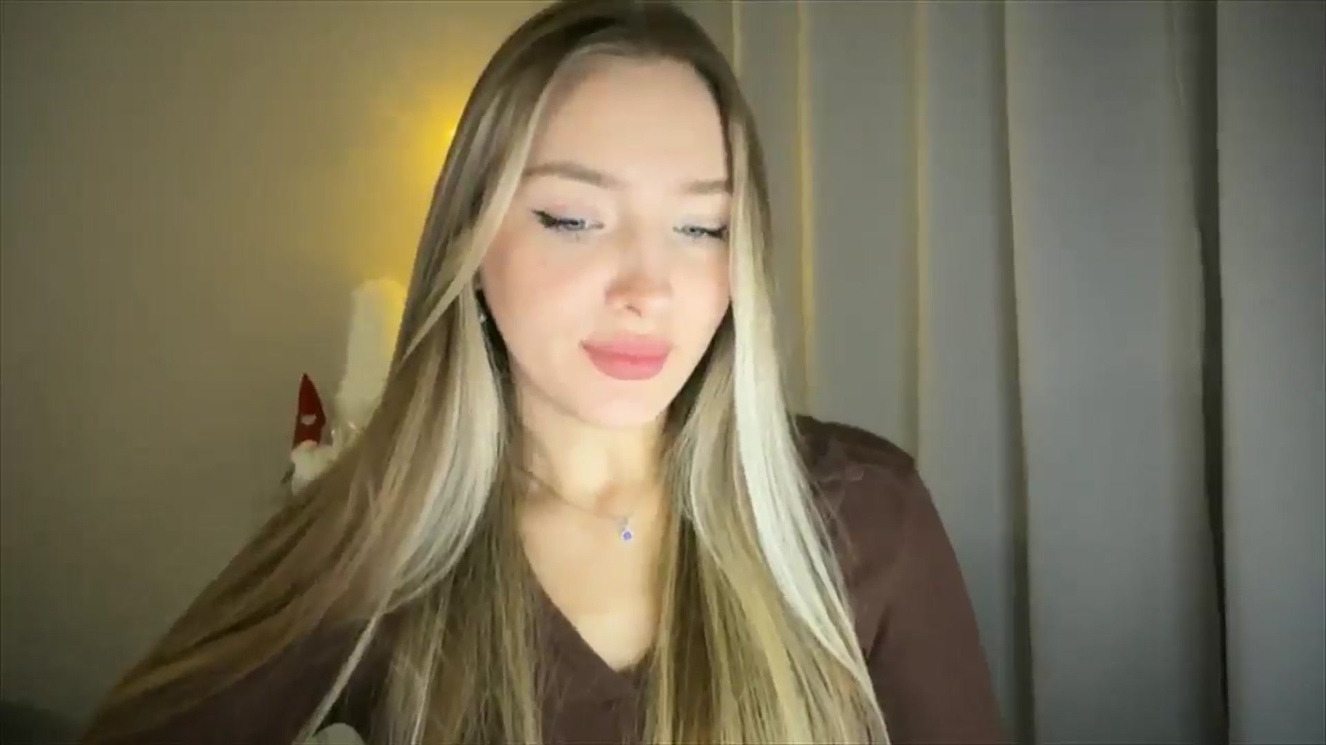 Gallery image thumbnail from My_Diana's myfreecams stream on, 02/06/2025, 16:02 image 7 of 20