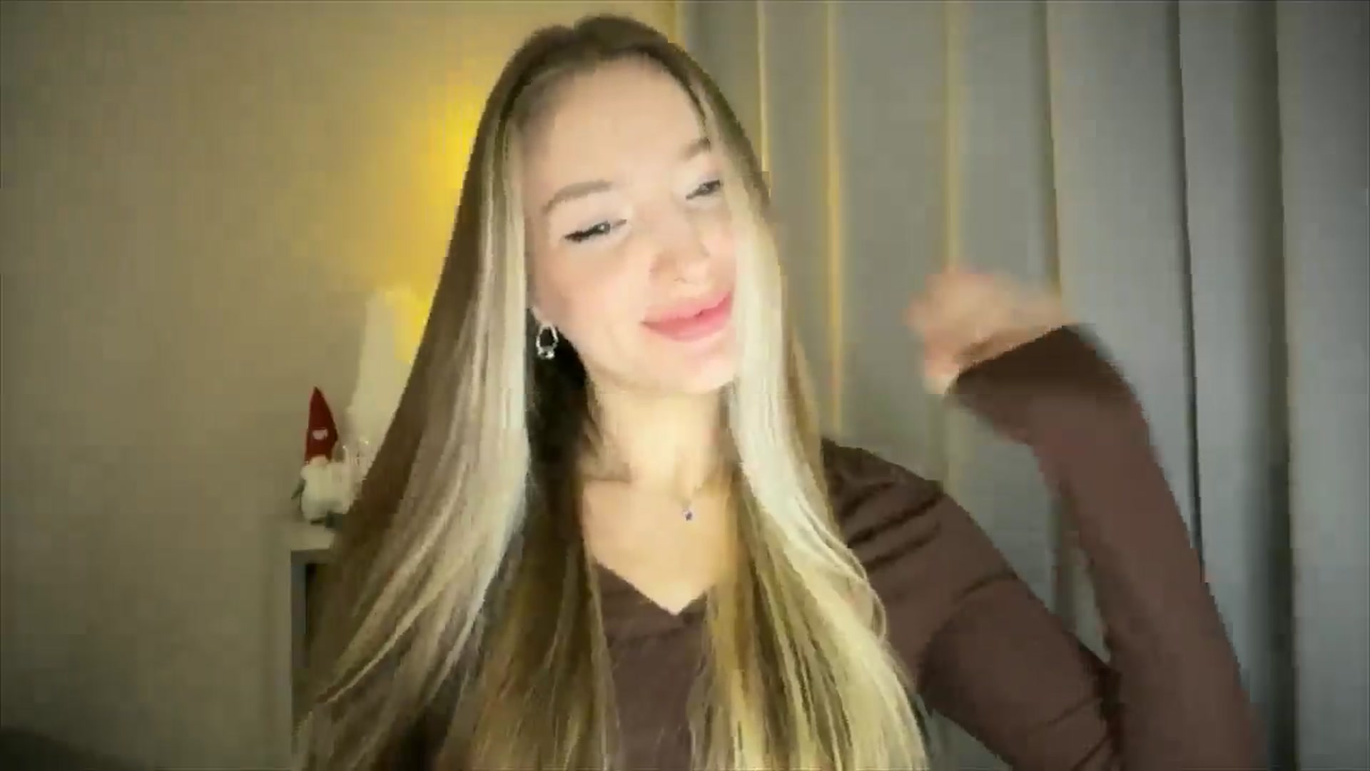Gallery image thumbnail from My_Diana's myfreecams stream on, 02/06/2025, 16:02 image 10 of 20