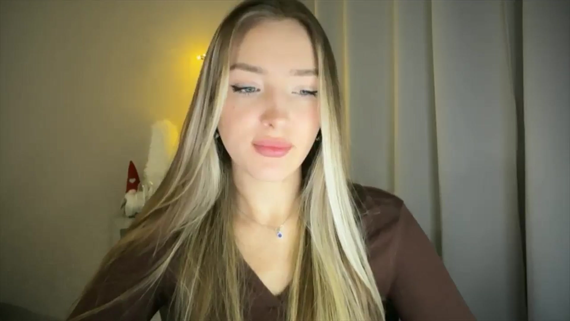 Gallery image thumbnail from My_Diana's myfreecams stream on, 02/06/2025, 16:02 image 6 of 20