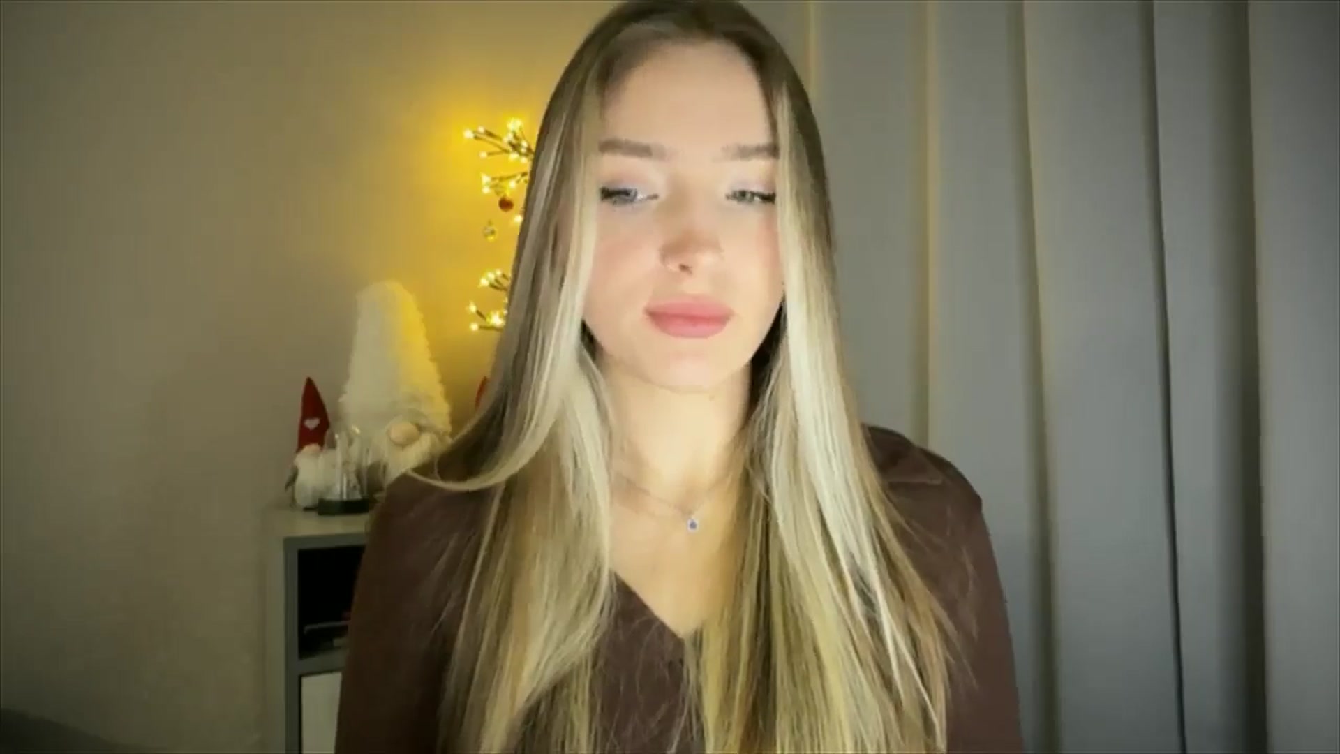 Gallery image thumbnail from My_Diana's myfreecams stream on, 02/06/2025, 16:02 image 9 of 20