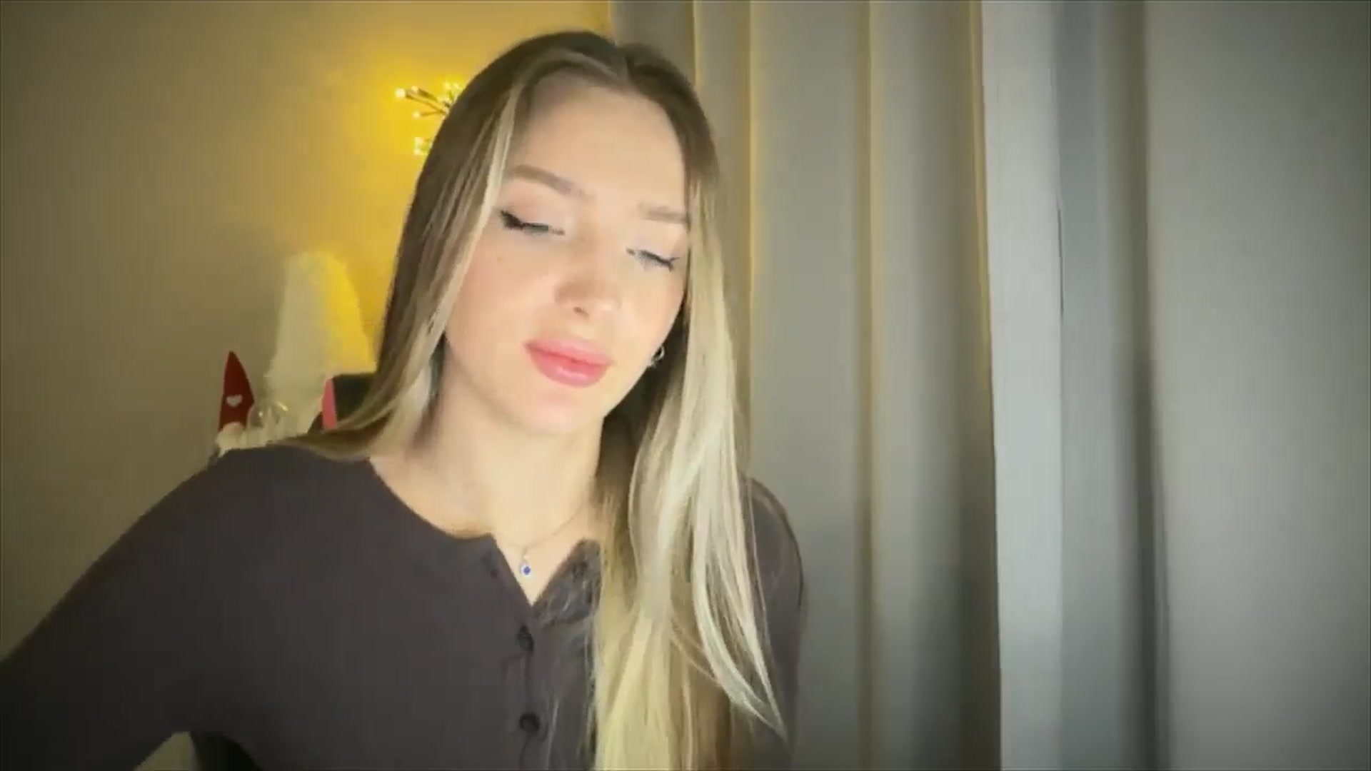Gallery image thumbnail from My_Diana's myfreecams stream on, 02/09/2025, 16:11 image 20 of 20