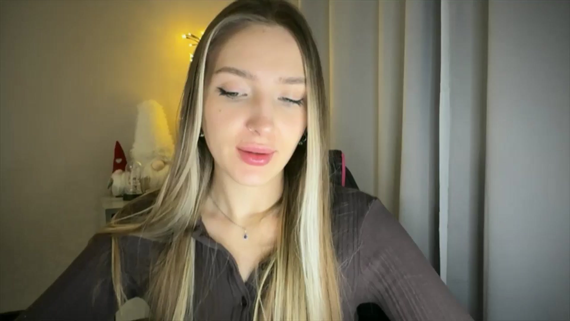 Gallery image thumbnail from My_Diana's myfreecams stream on, 02/09/2025, 21:50 image 6 of 20
