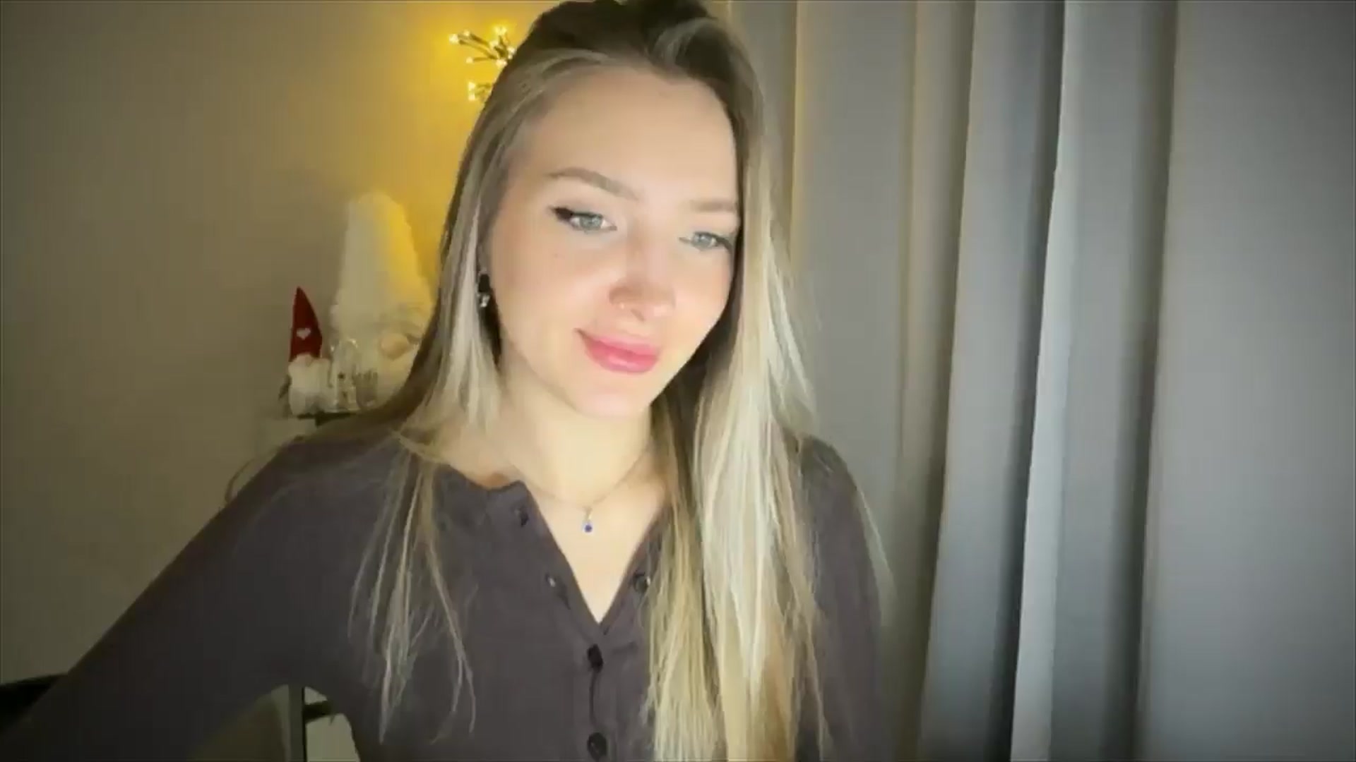 Gallery image thumbnail from My_Diana's myfreecams stream on, 02/09/2025, 21:50 image 15 of 20