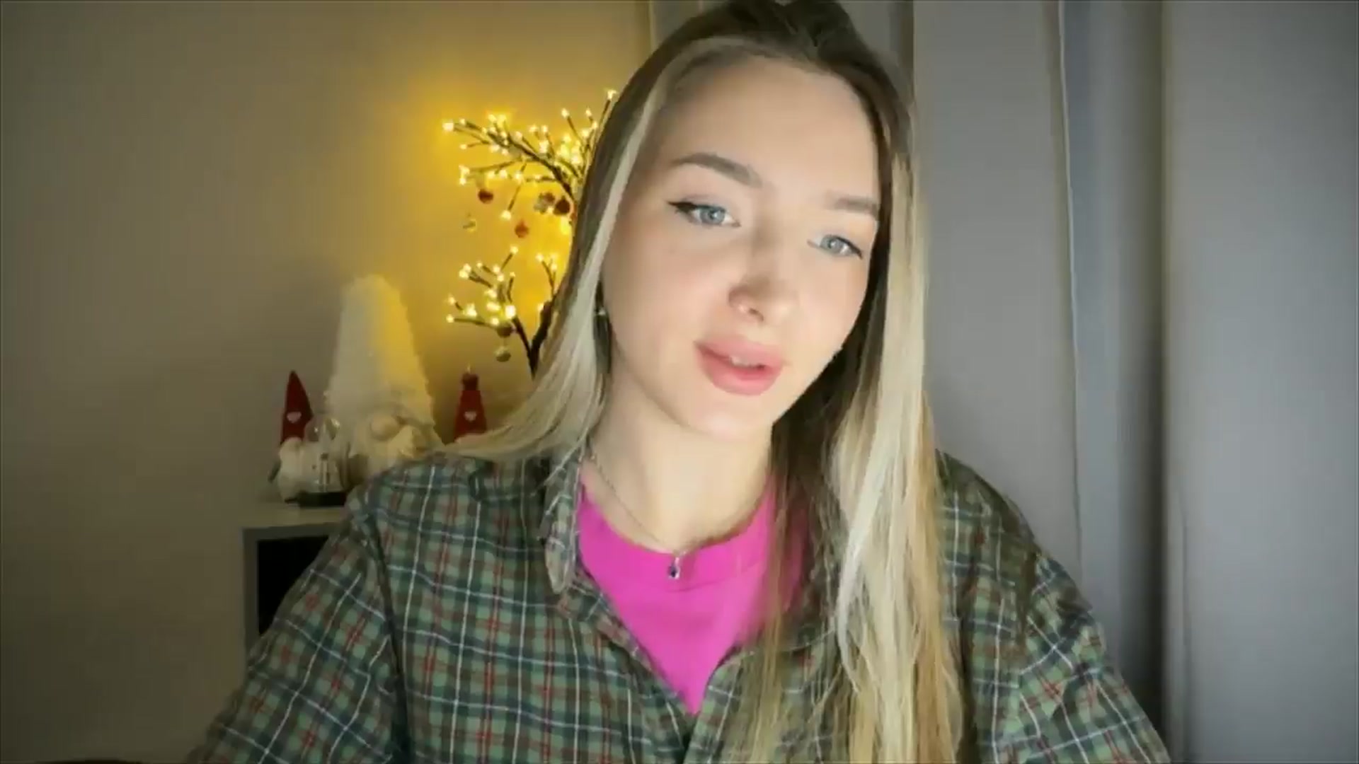 Gallery image thumbnail from My_Diana's myfreecams stream on, 02/11/2025, 20:41 image 7 of 20