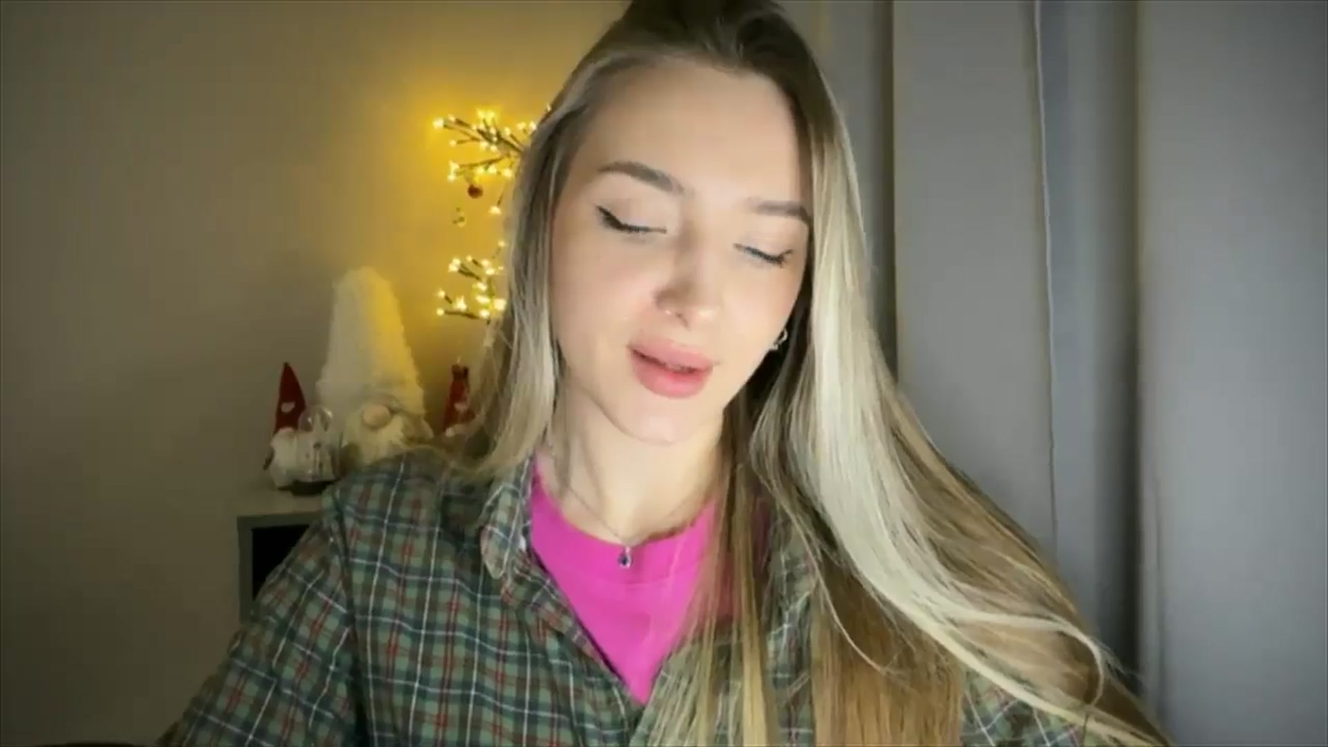 Gallery image thumbnail from My_Diana's myfreecams stream on, 02/11/2025, 20:41 image 14 of 20