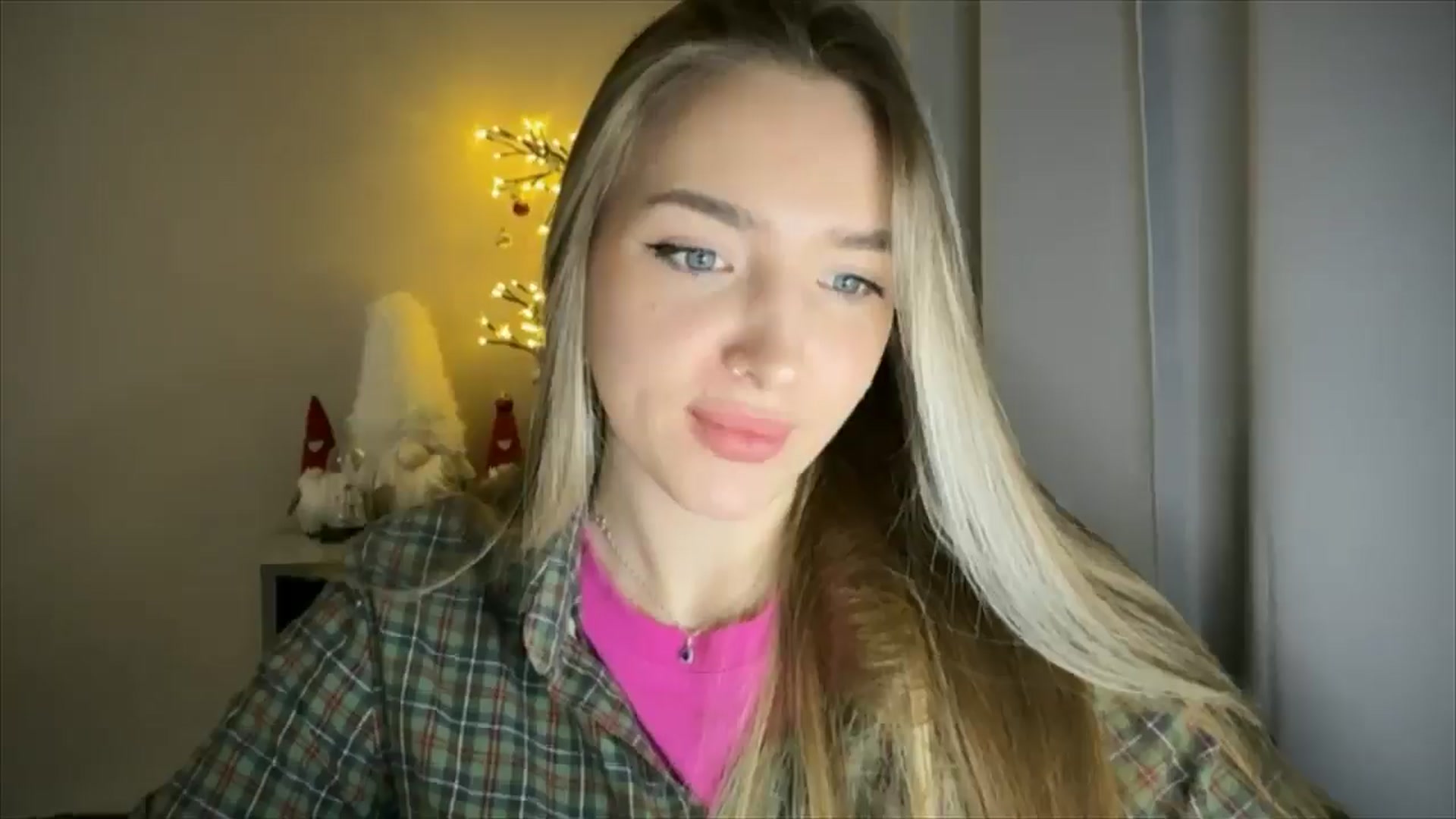Gallery image thumbnail from My_Diana's myfreecams stream on, 02/11/2025, 20:41 image 13 of 20
