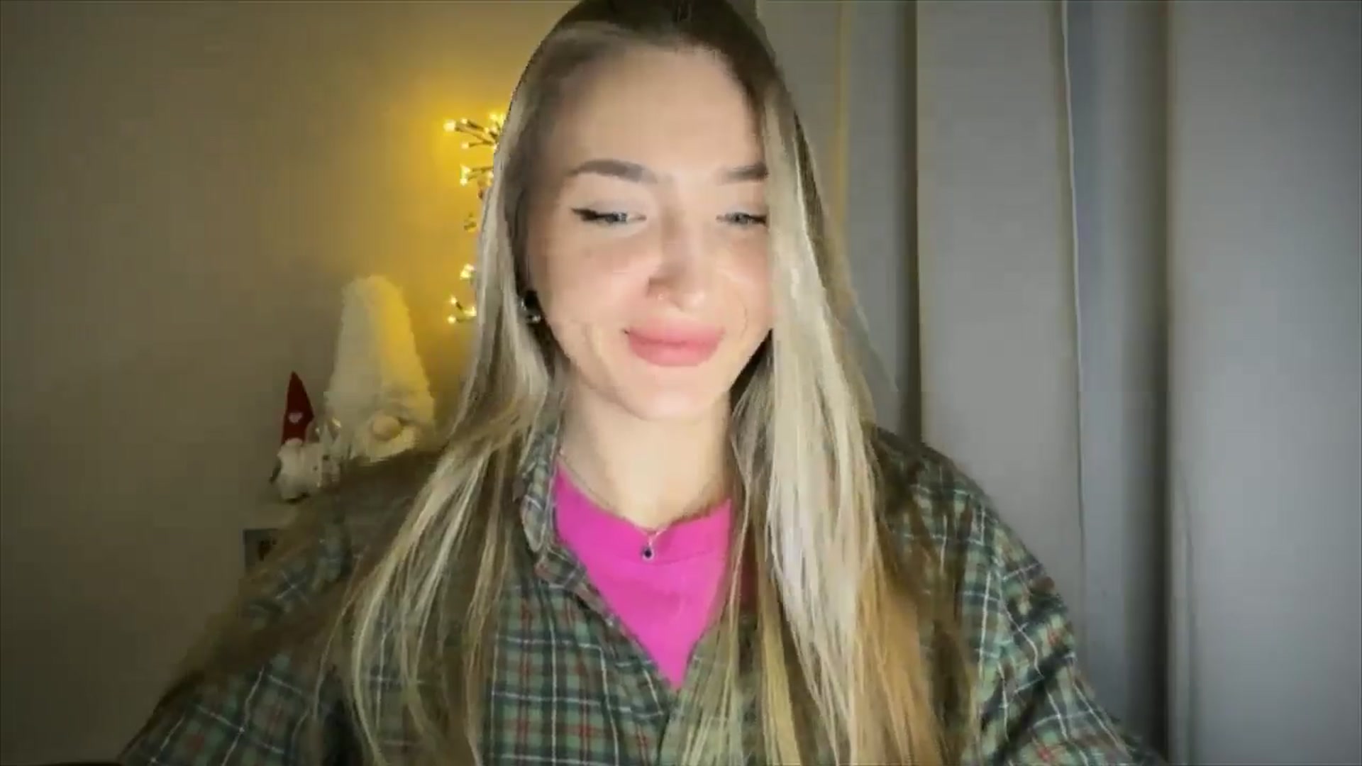 Gallery image thumbnail from My_Diana's myfreecams stream on, 02/11/2025, 20:41 image 18 of 20