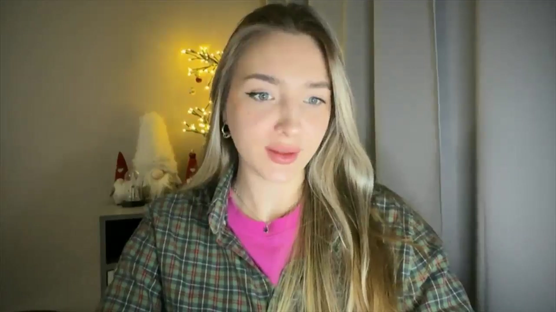 Gallery image thumbnail from My_Diana's myfreecams stream on, 02/11/2025, 20:41 image 9 of 20