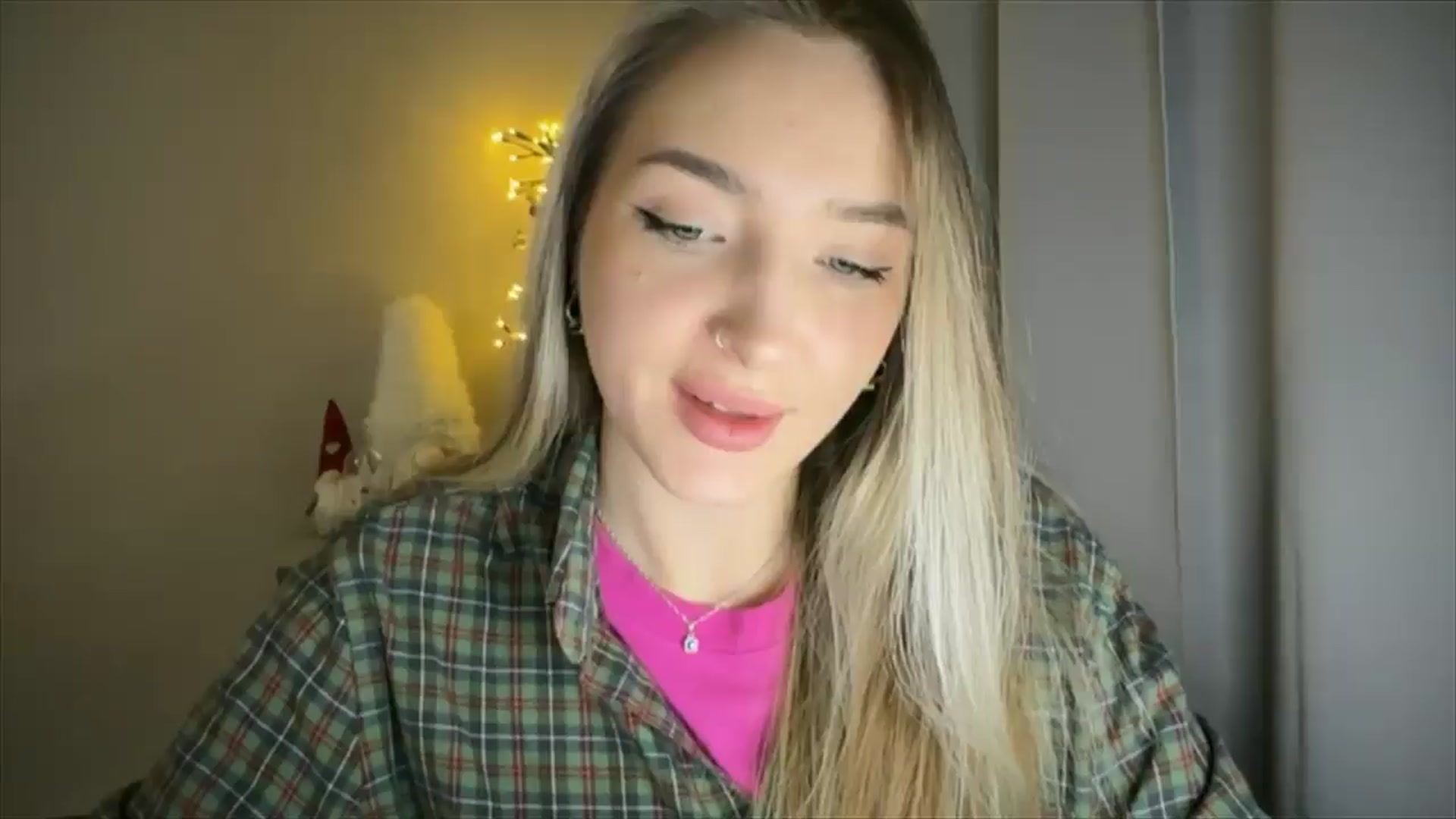 Gallery image thumbnail from My_Diana's myfreecams stream on, 02/11/2025, 20:41 image 1 of 20