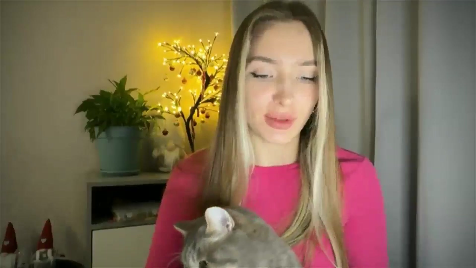 Gallery image thumbnail from My_Diana's myfreecams stream on, 02/13/2025, 22:15 image 10 of 20