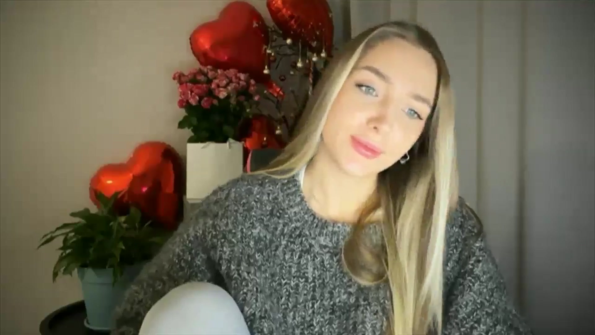 Gallery image thumbnail from My_Diana's myfreecams stream on, 02/15/2025, 17:04 image 14 of 20