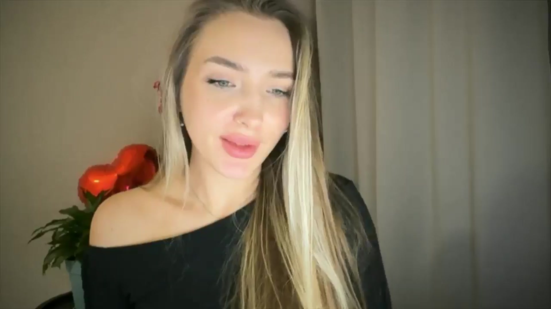 Gallery image thumbnail from My_Diana's myfreecams stream on, 02/15/2025, 23:46 image 13 of 20