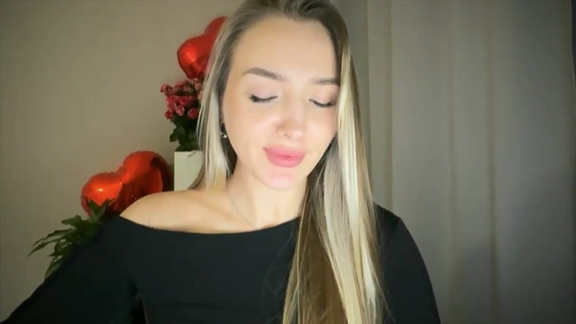 Gallery image thumbnail from My_Diana's myfreecams stream on, 02/15/2025, 23:46 image 11 of 20