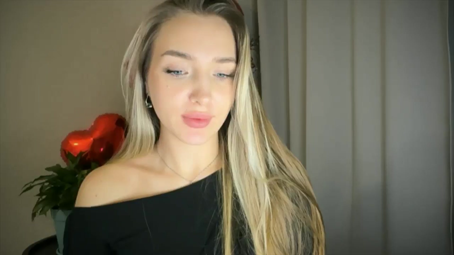 Gallery image thumbnail from My_Diana's myfreecams stream on, 02/15/2025, 23:46 image 6 of 20