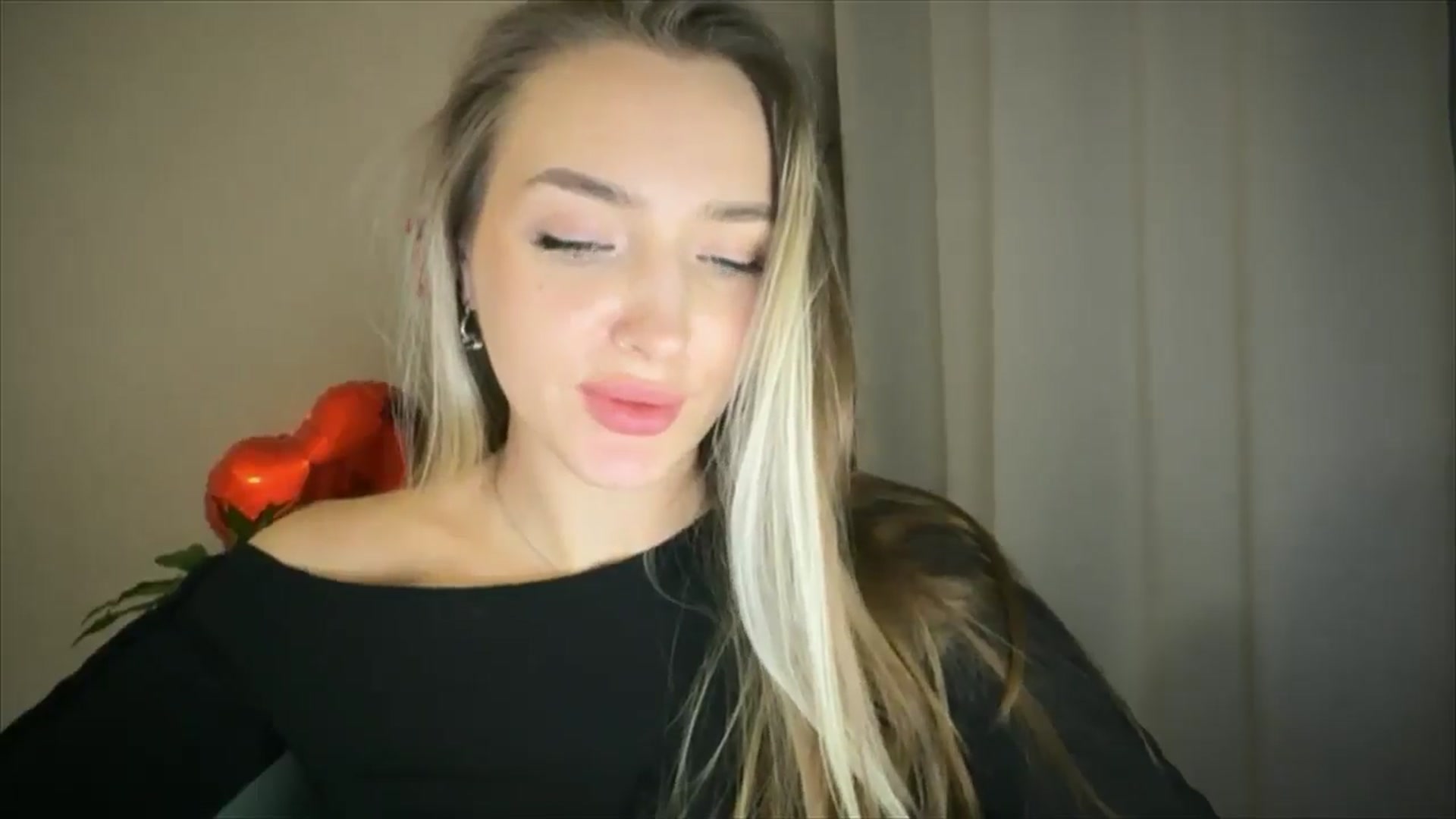 Gallery image thumbnail from My_Diana's myfreecams stream on, 02/15/2025, 23:46 image 12 of 20