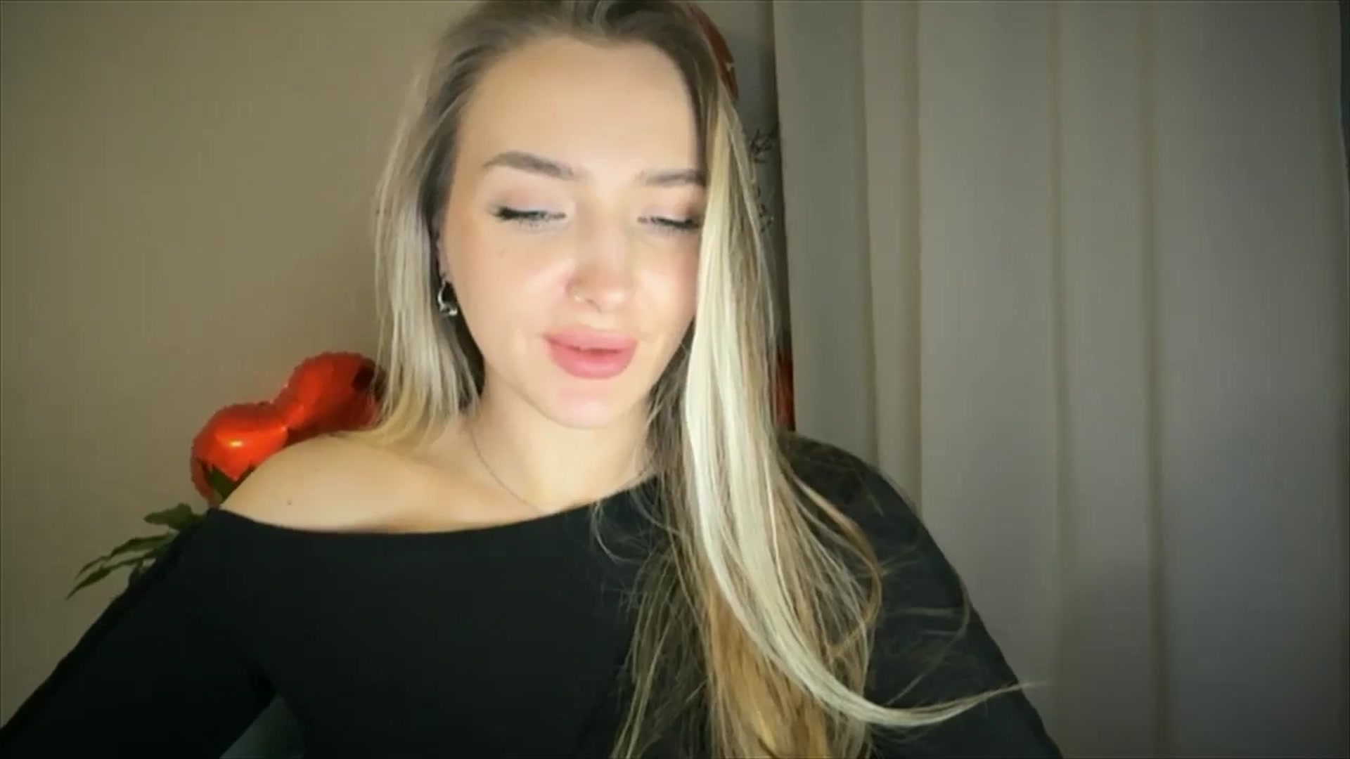 Gallery image thumbnail from My_Diana's myfreecams stream on, 02/15/2025, 23:46 image 18 of 20
