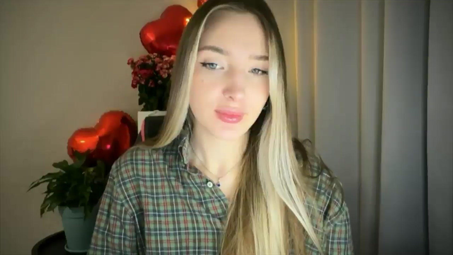 Gallery image thumbnail from My_Diana's myfreecams stream on, 02/16/2025, 16:33 image 3 of 20