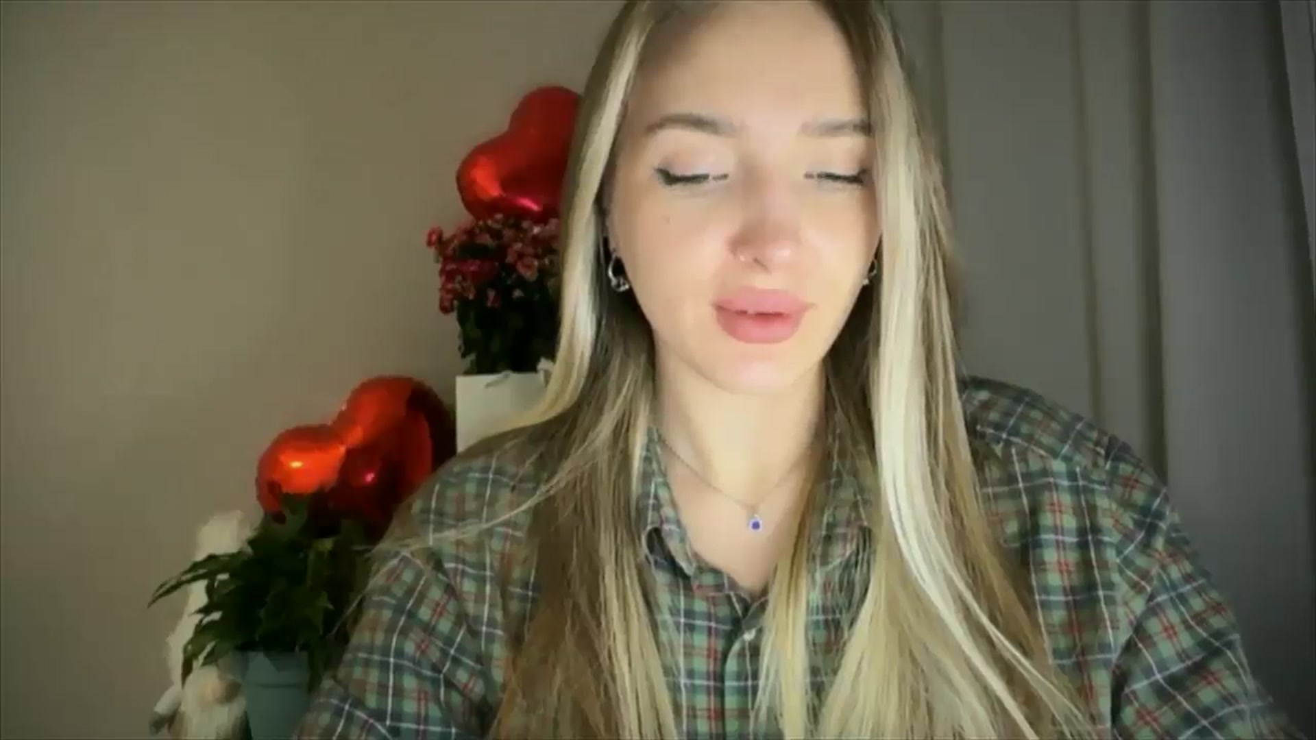 Gallery image thumbnail from My_Diana's myfreecams stream on, 02/16/2025, 22:19 image 13 of 20