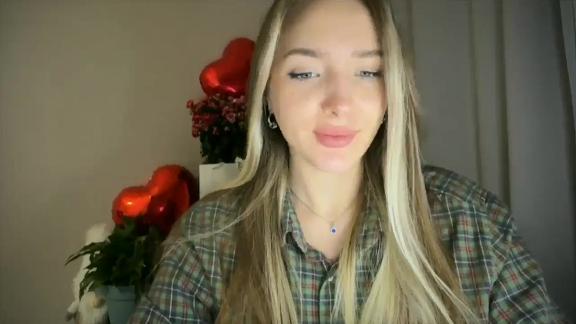 Gallery image thumbnail from My_Diana's myfreecams stream on, 02/16/2025, 22:19 image 14 of 20