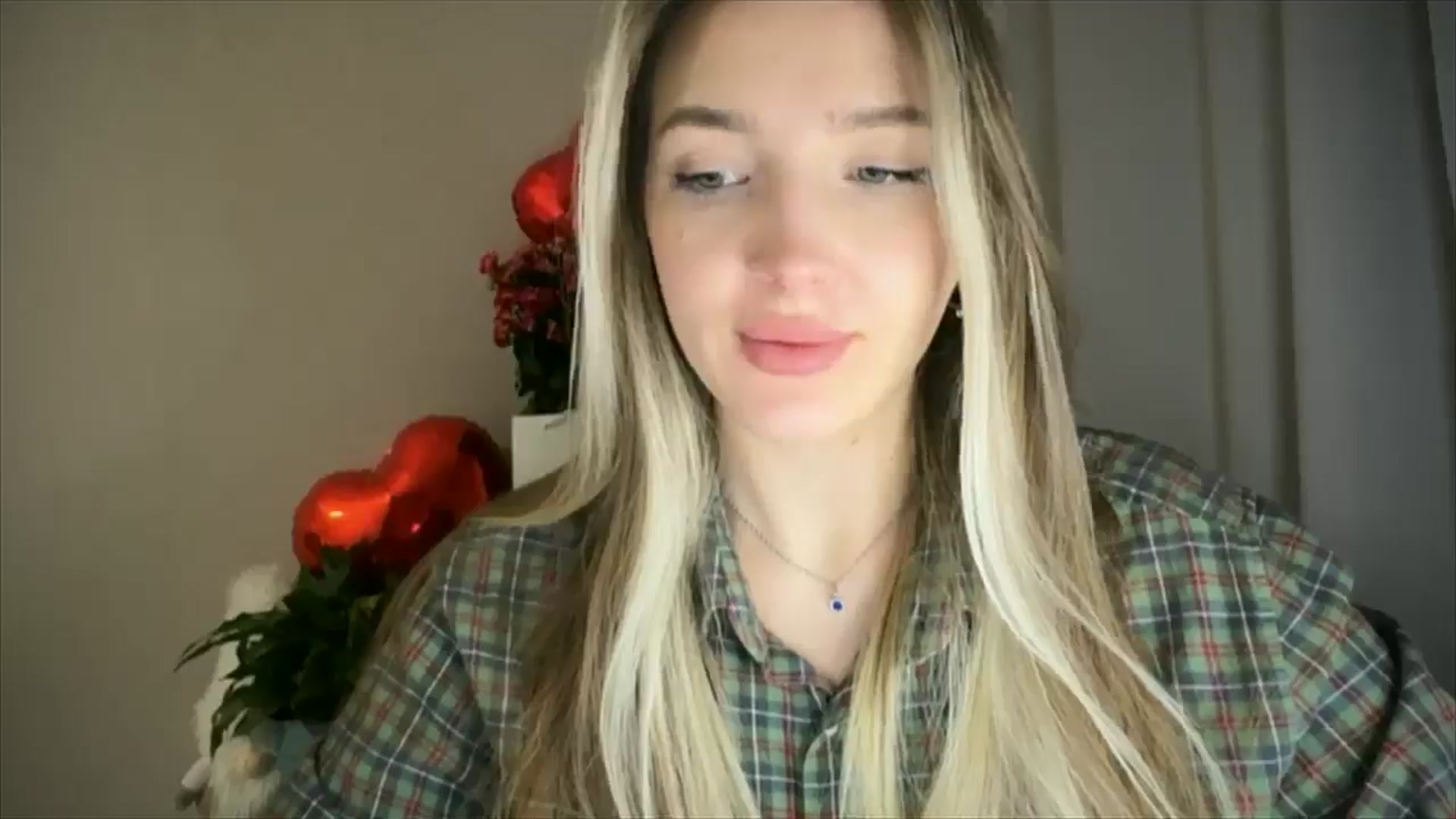 Gallery image thumbnail from My_Diana's myfreecams stream on, 02/16/2025, 22:19 image 2 of 20
